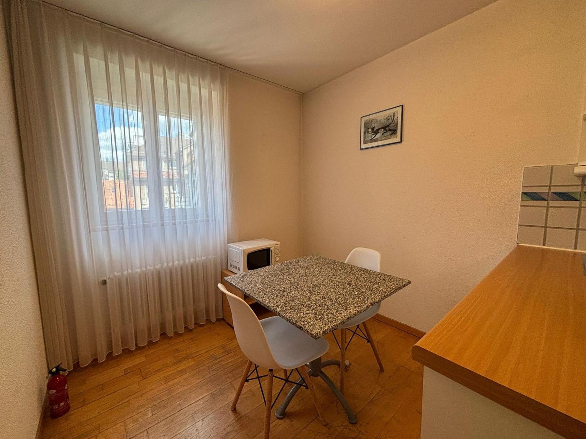 Apartment 1br Near - Joy St3 R *