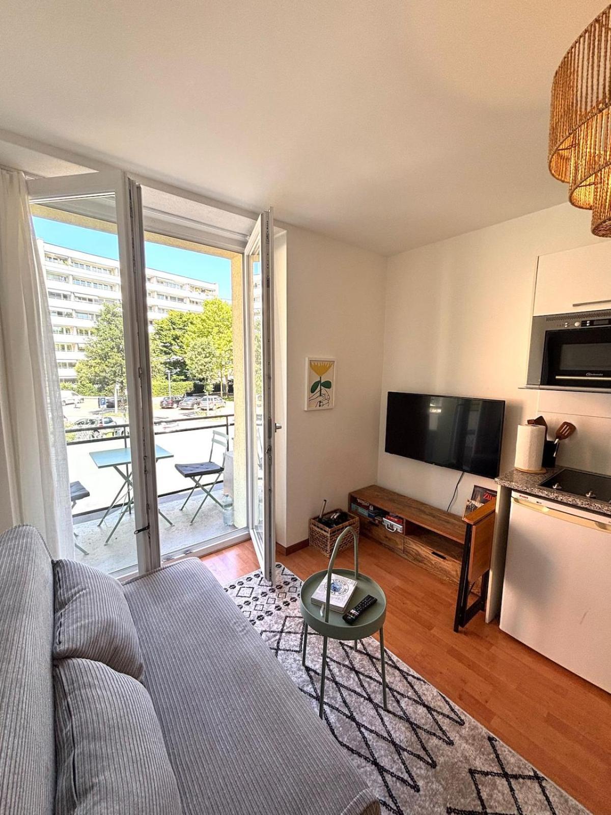 Apartment Helle Im Herzen Von 24h Checkin Zurich