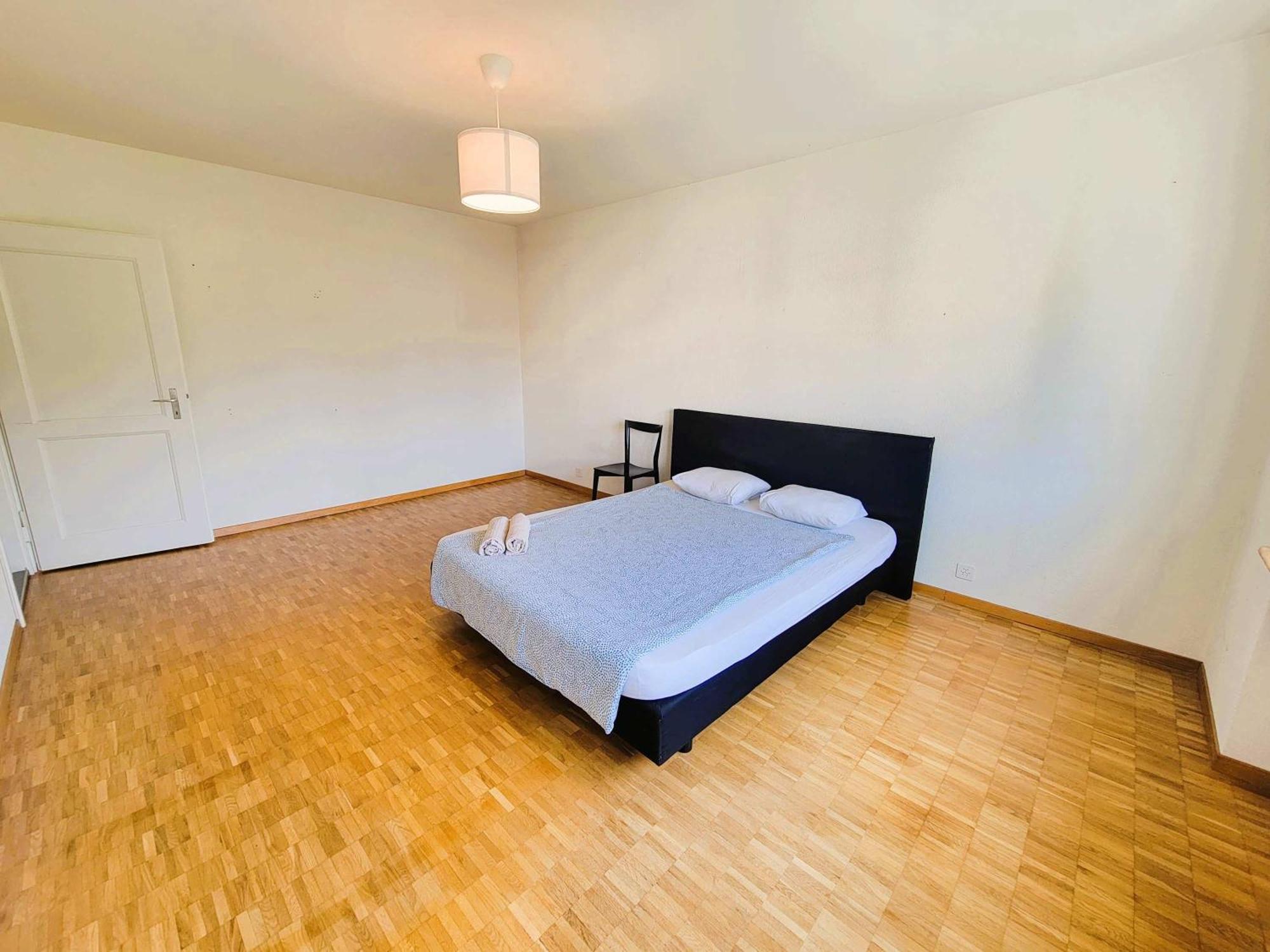 5 Bedroom Center With Balcony Dorf - Self Checkin