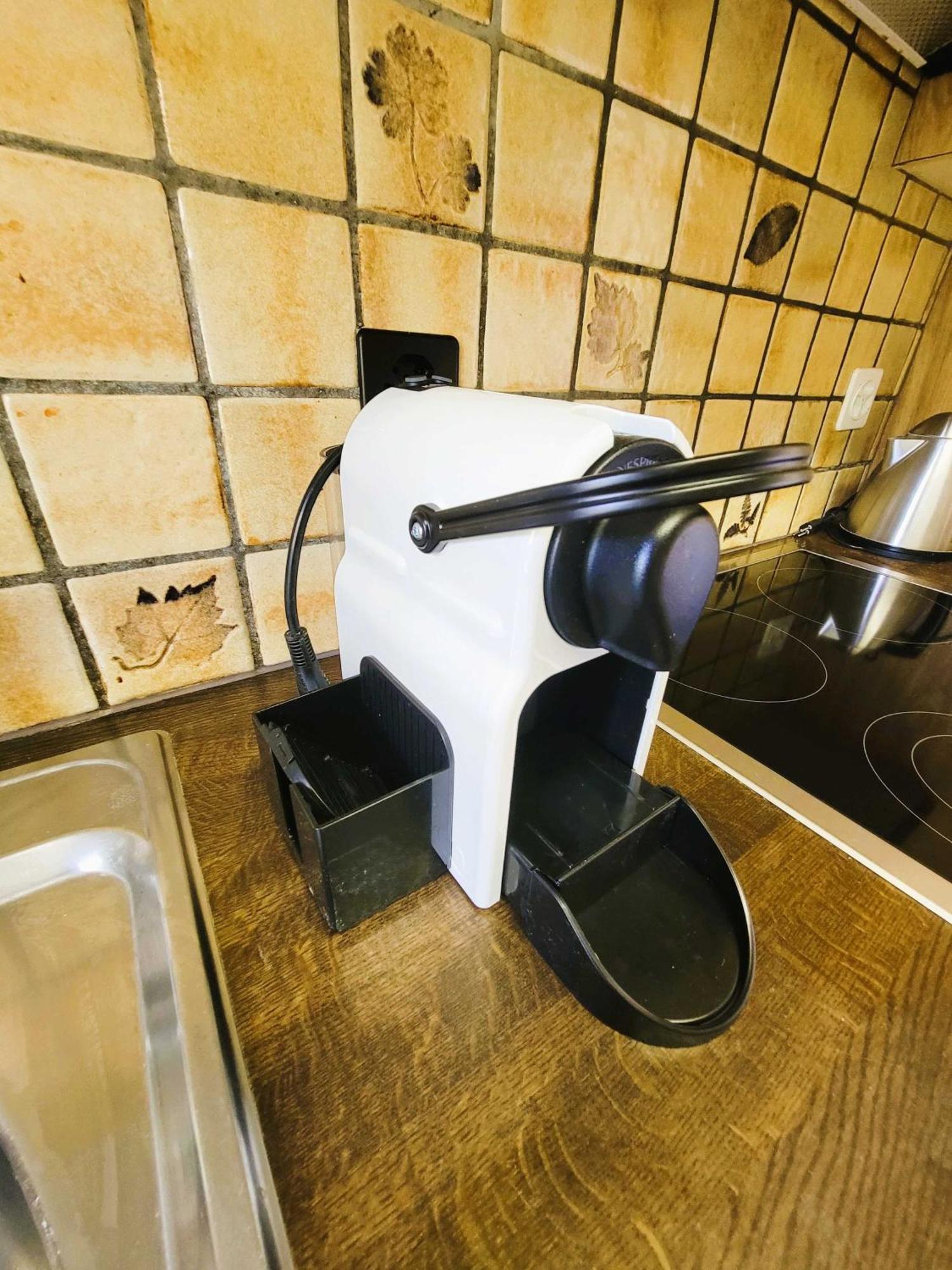 5 Bedroom Center With Balcony Dorf - Self Checkin Apartment