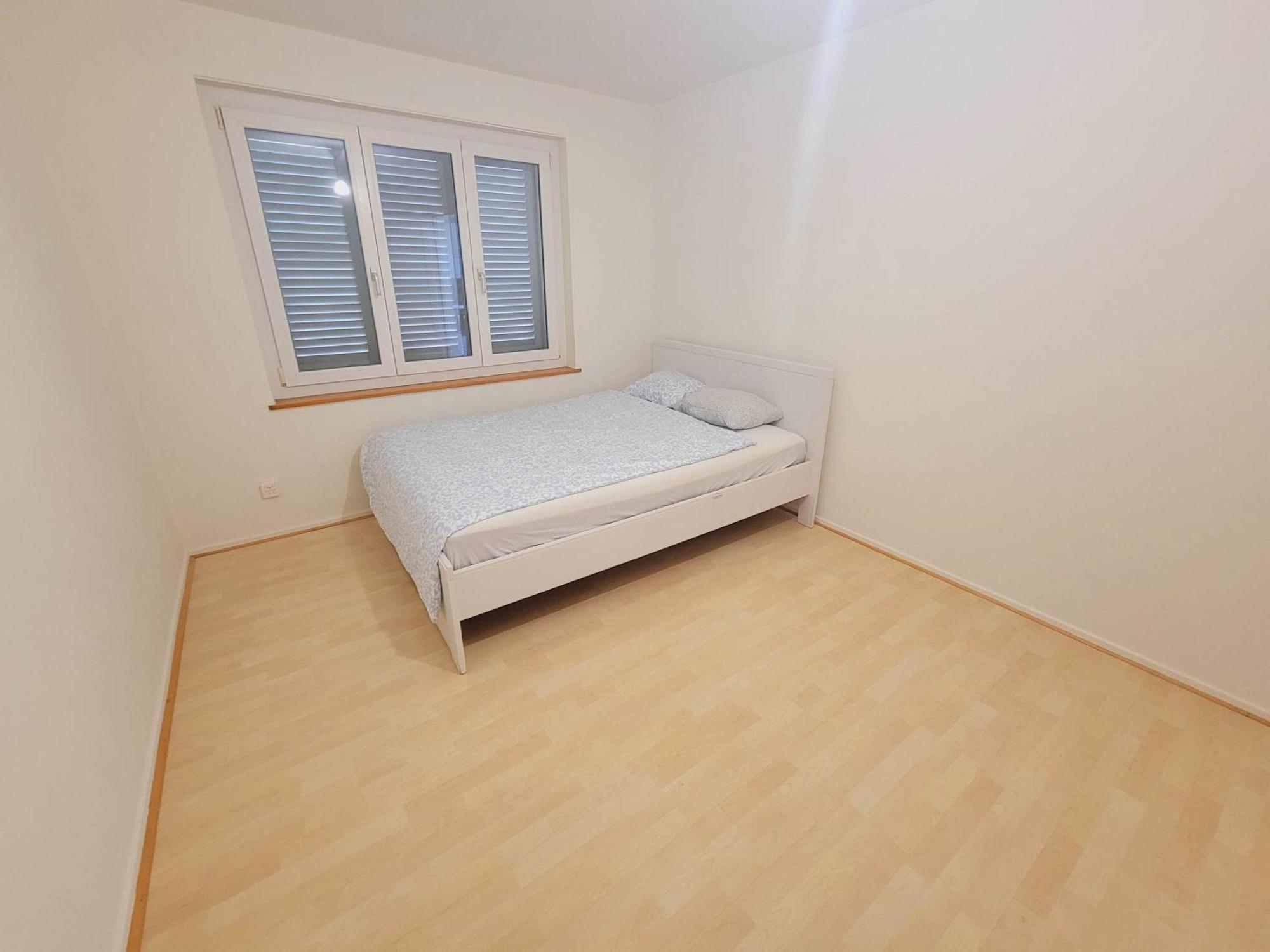 Apartment 5-bed Huge Flat In - Schurgi - Self Checkin