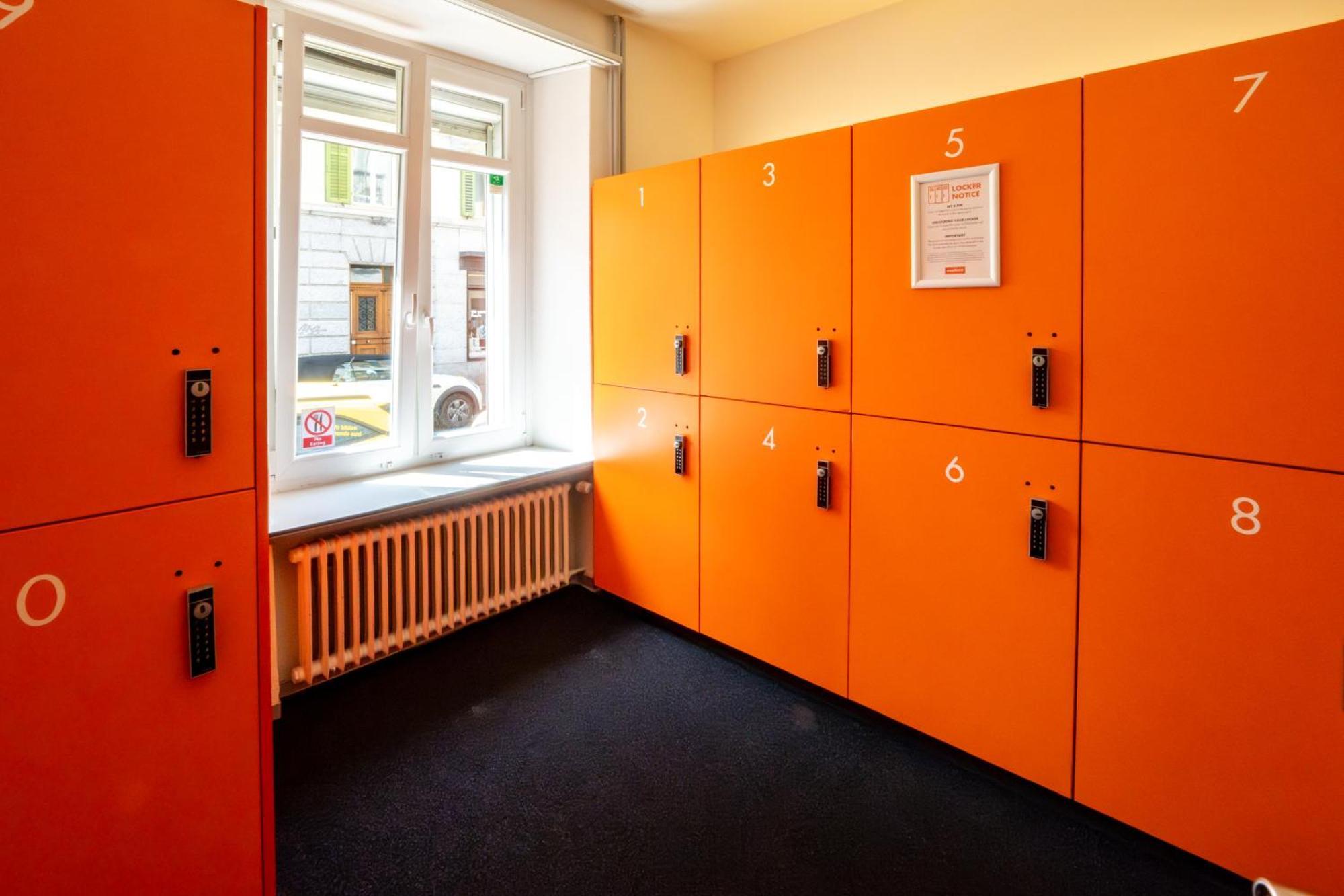 Hotel Easyhotel Centre 2*