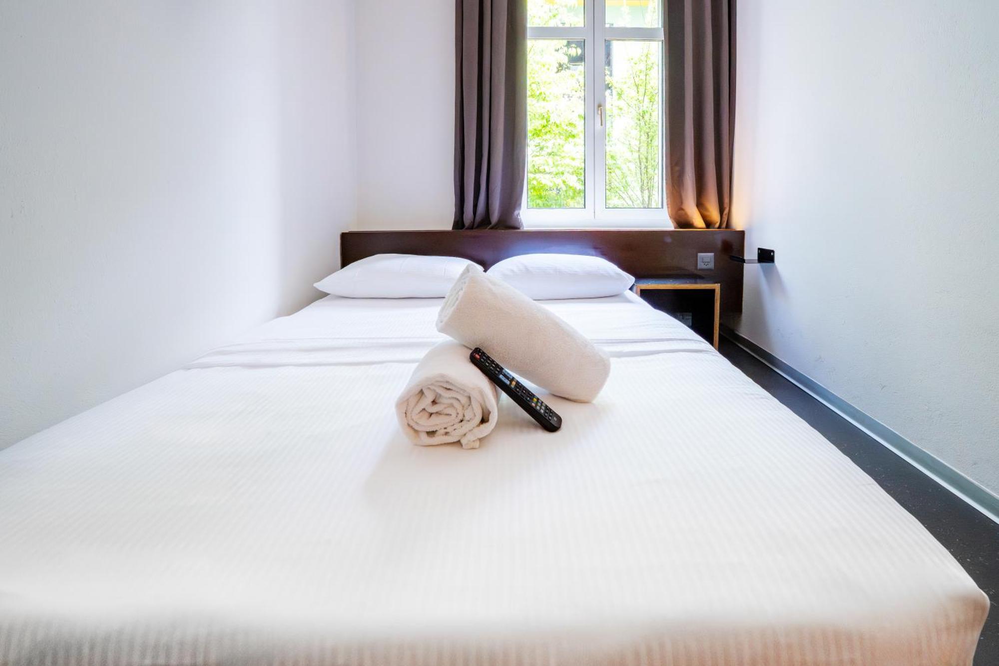 Easyhotel Centre Hotel 2*
