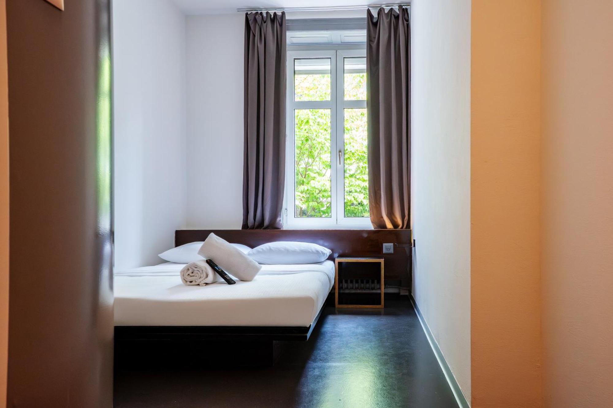 Hotel Easyhotel Centre 2*