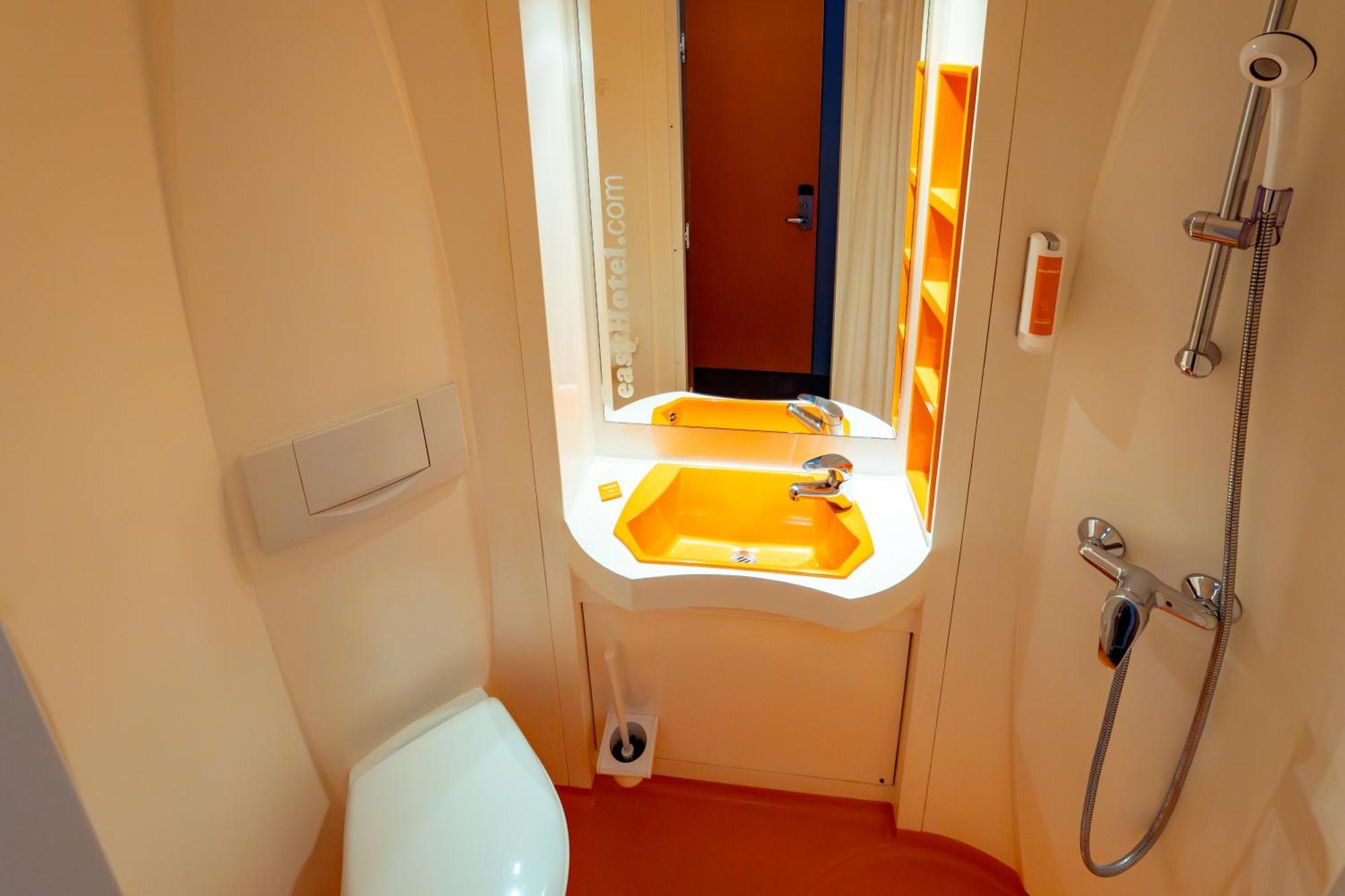 Easyhotel Centre 2* Zurich