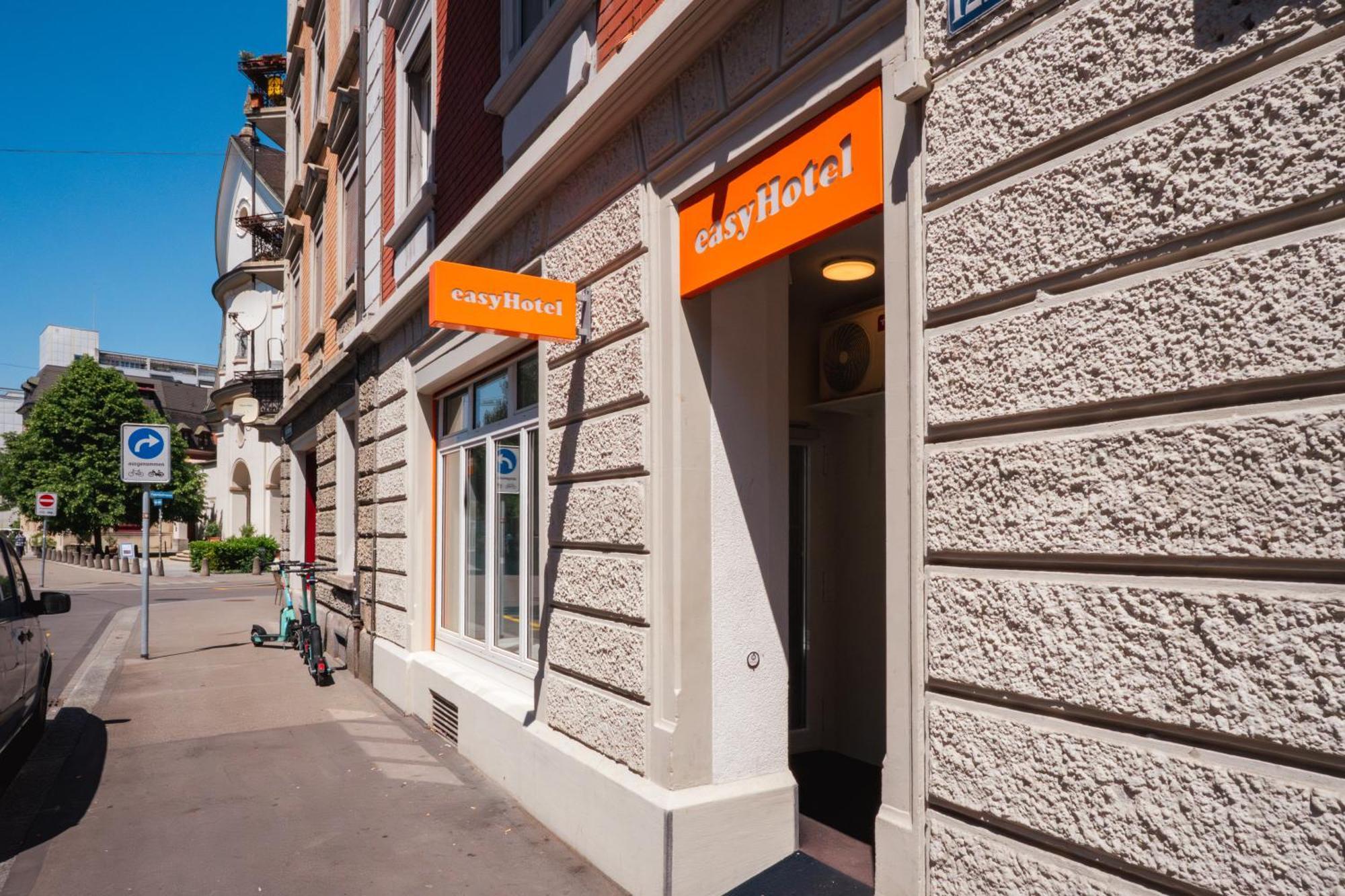 Easyhotel Limmatplatz 2* Zurique
