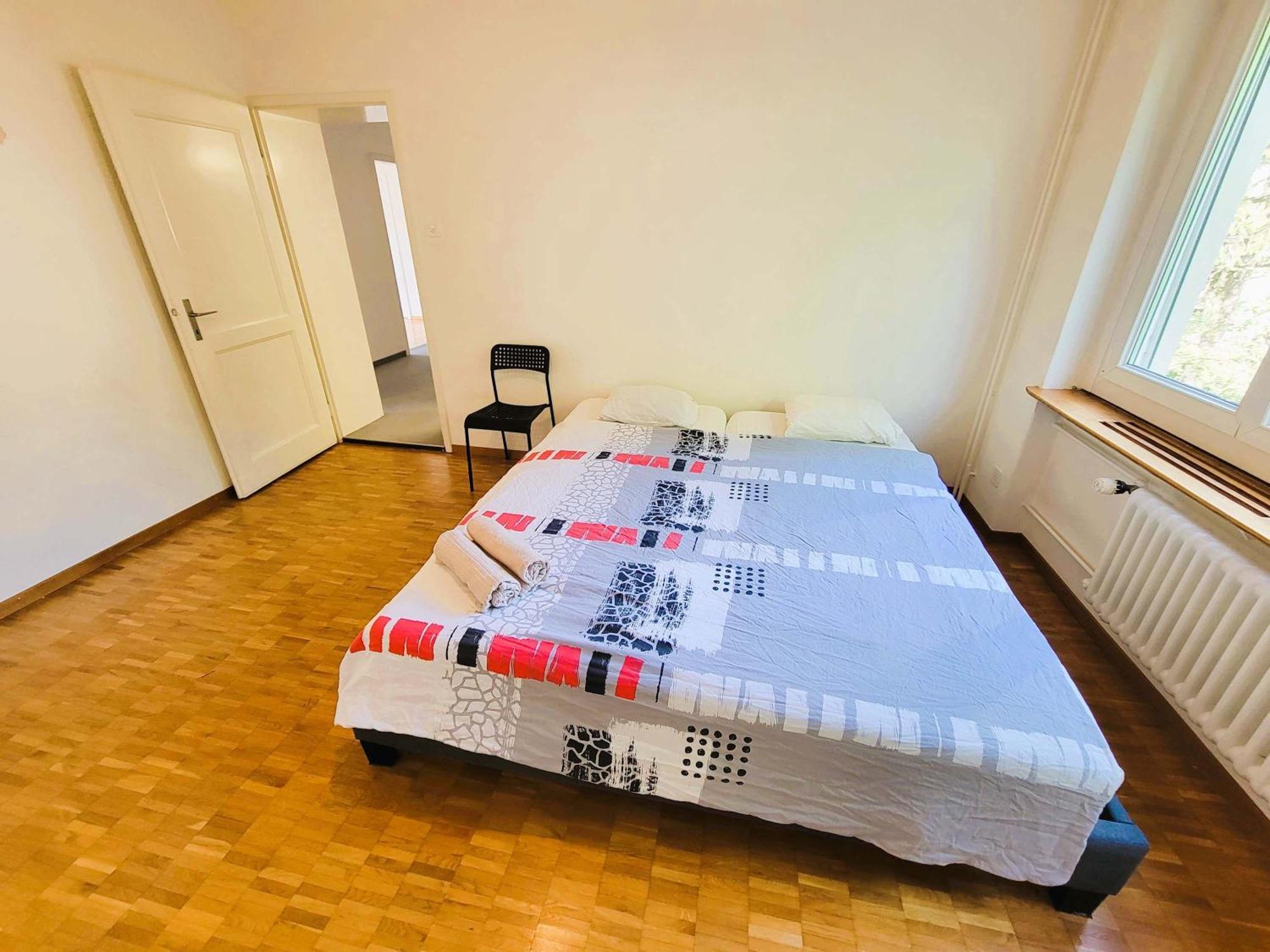 5 Bedroom Center With Balcony Dorf - Self Checkin * Zurich