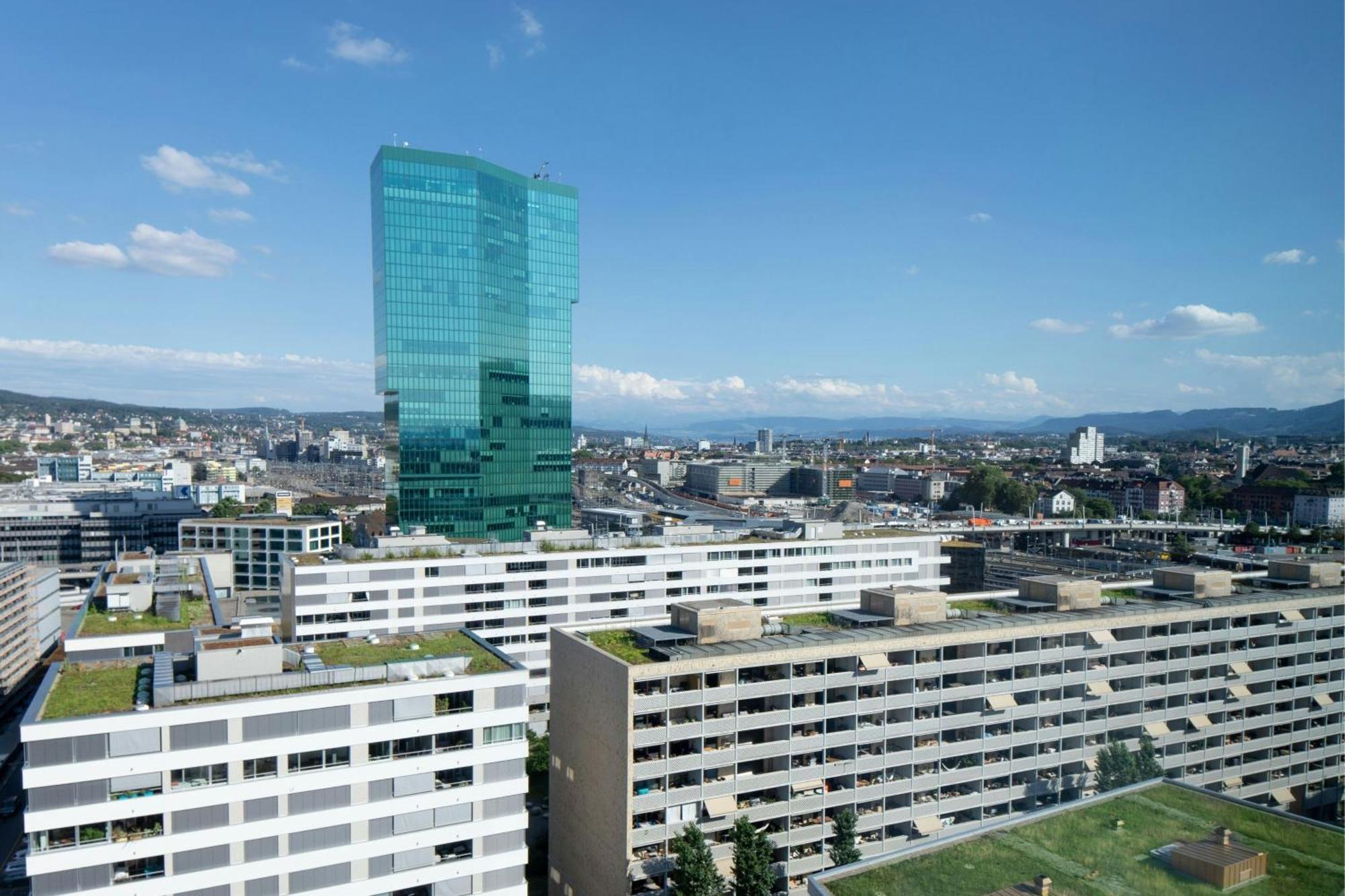 Renaissance Tower Hotel 5*