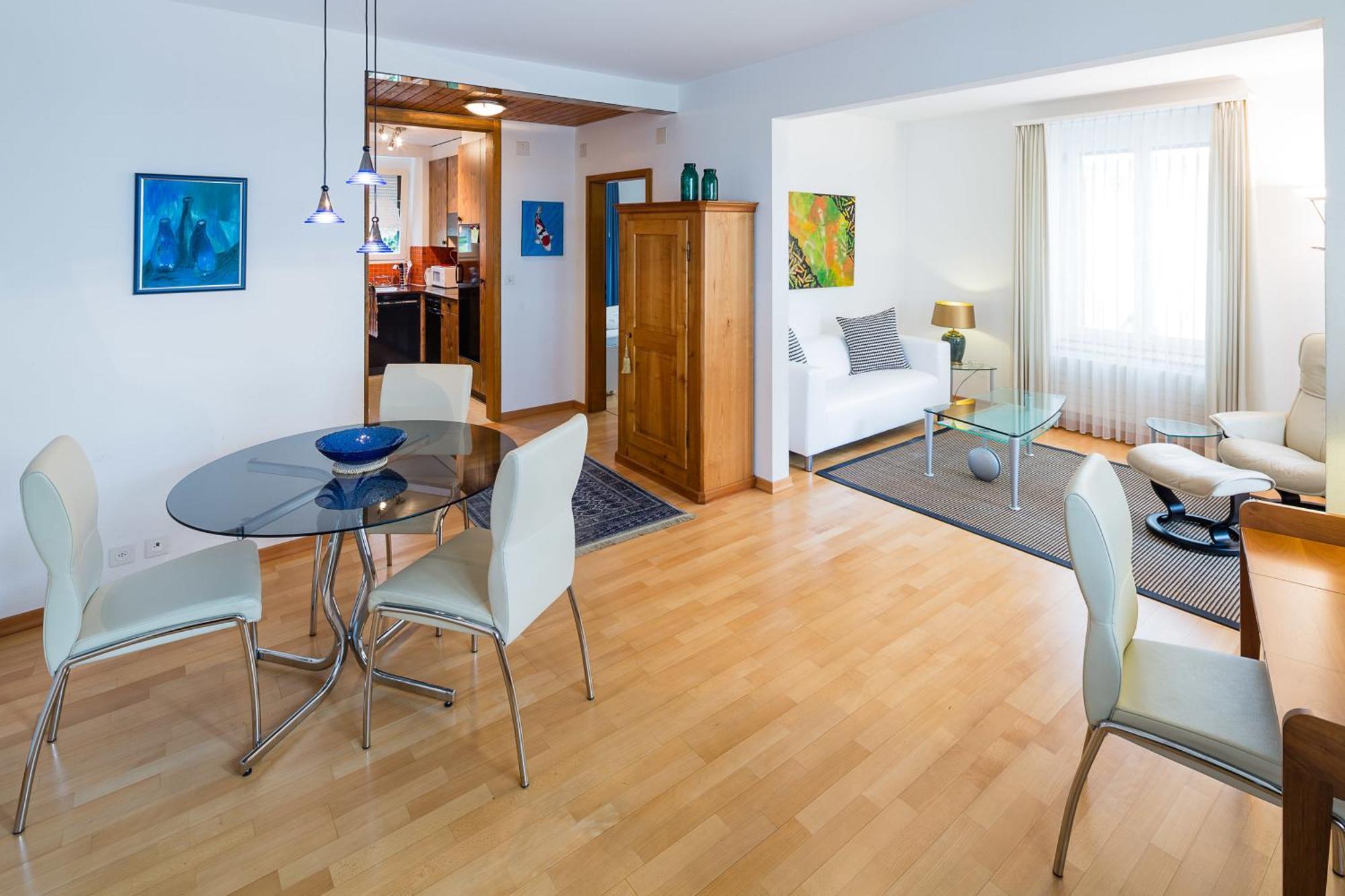 Hotel Familie Hugenschmidt 2*