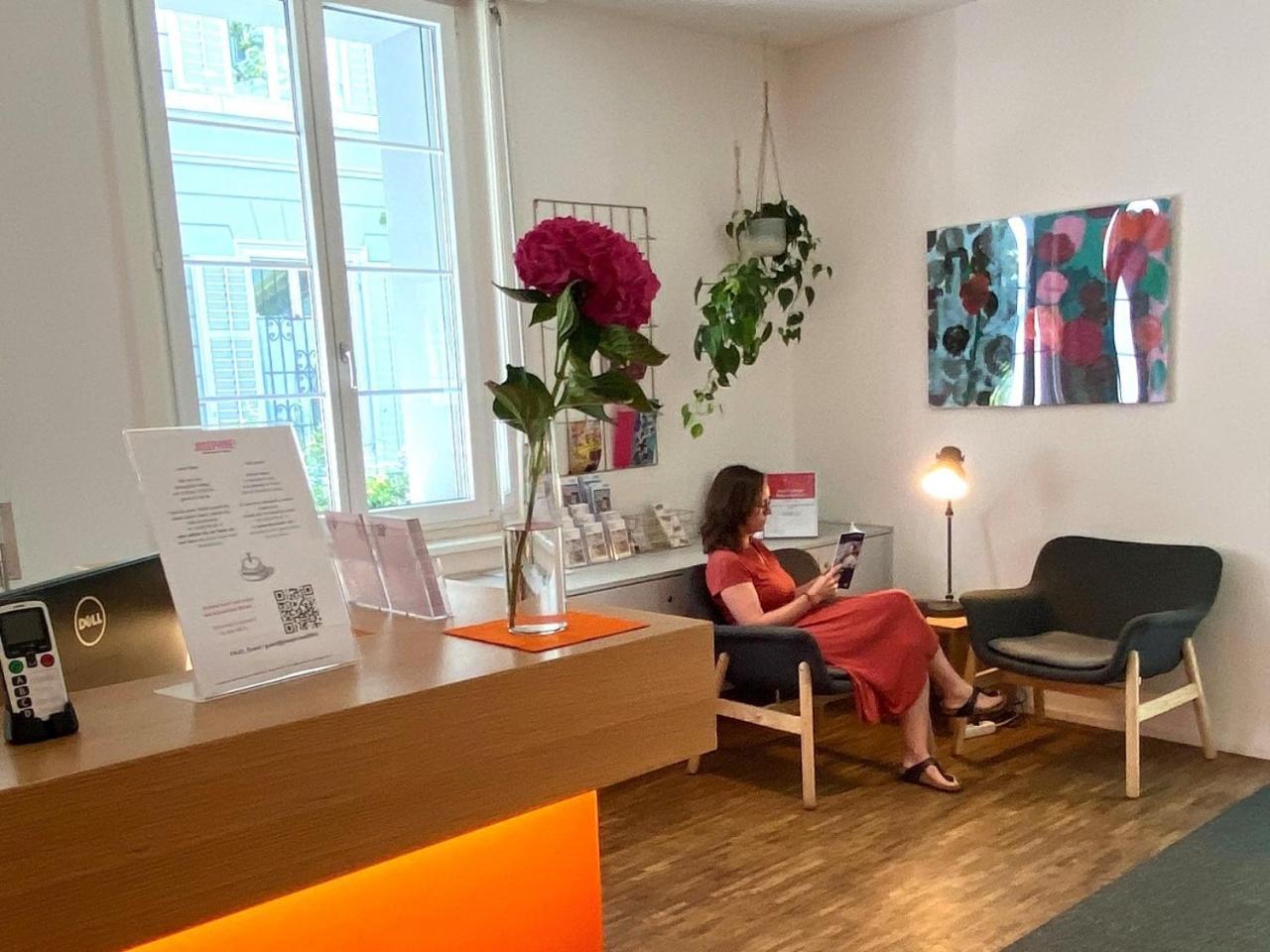 Josephine's - Women Only With Rooftop And Community Area 3* Zurich