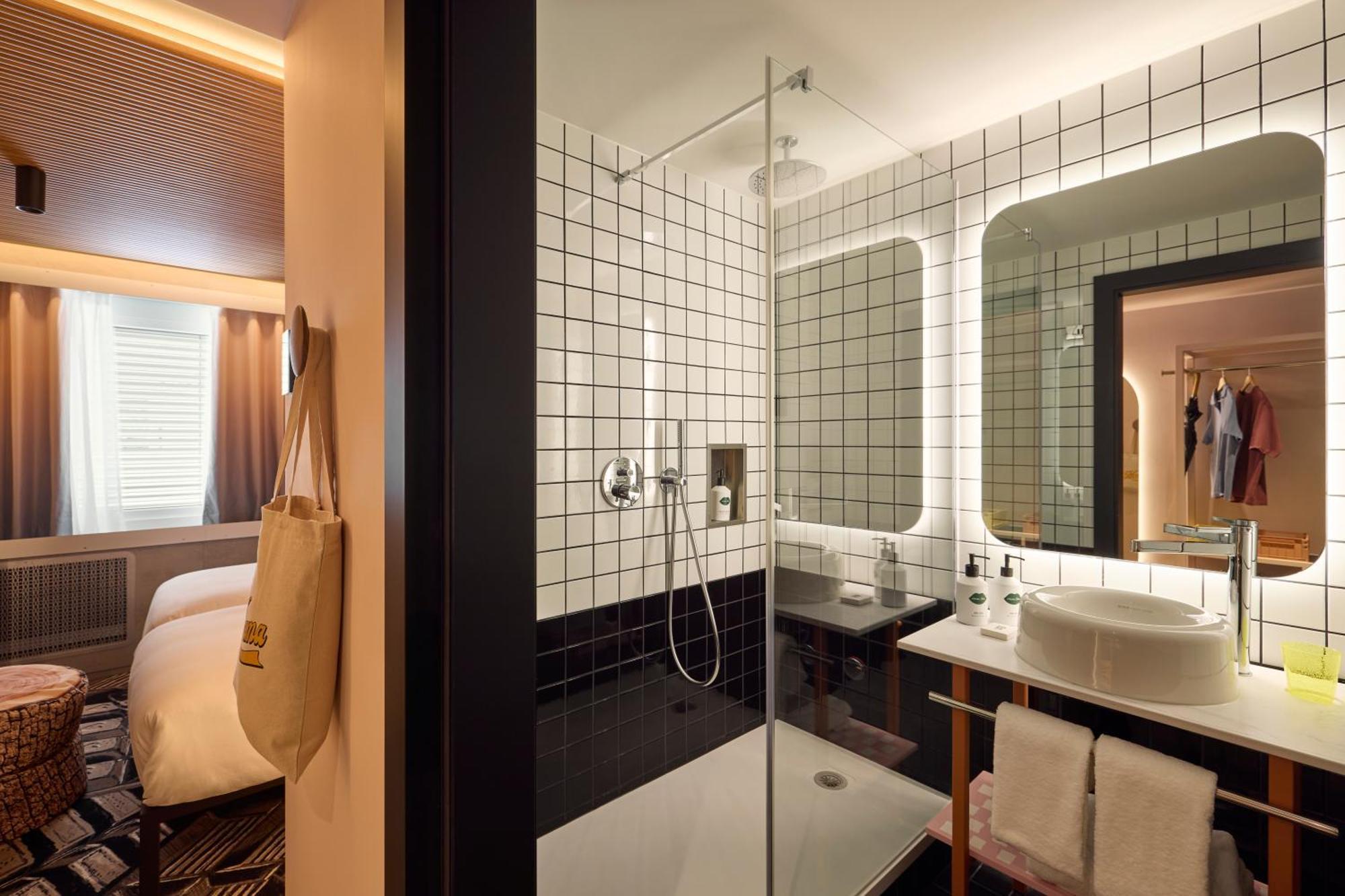 Hotel Mama Shelter 4*