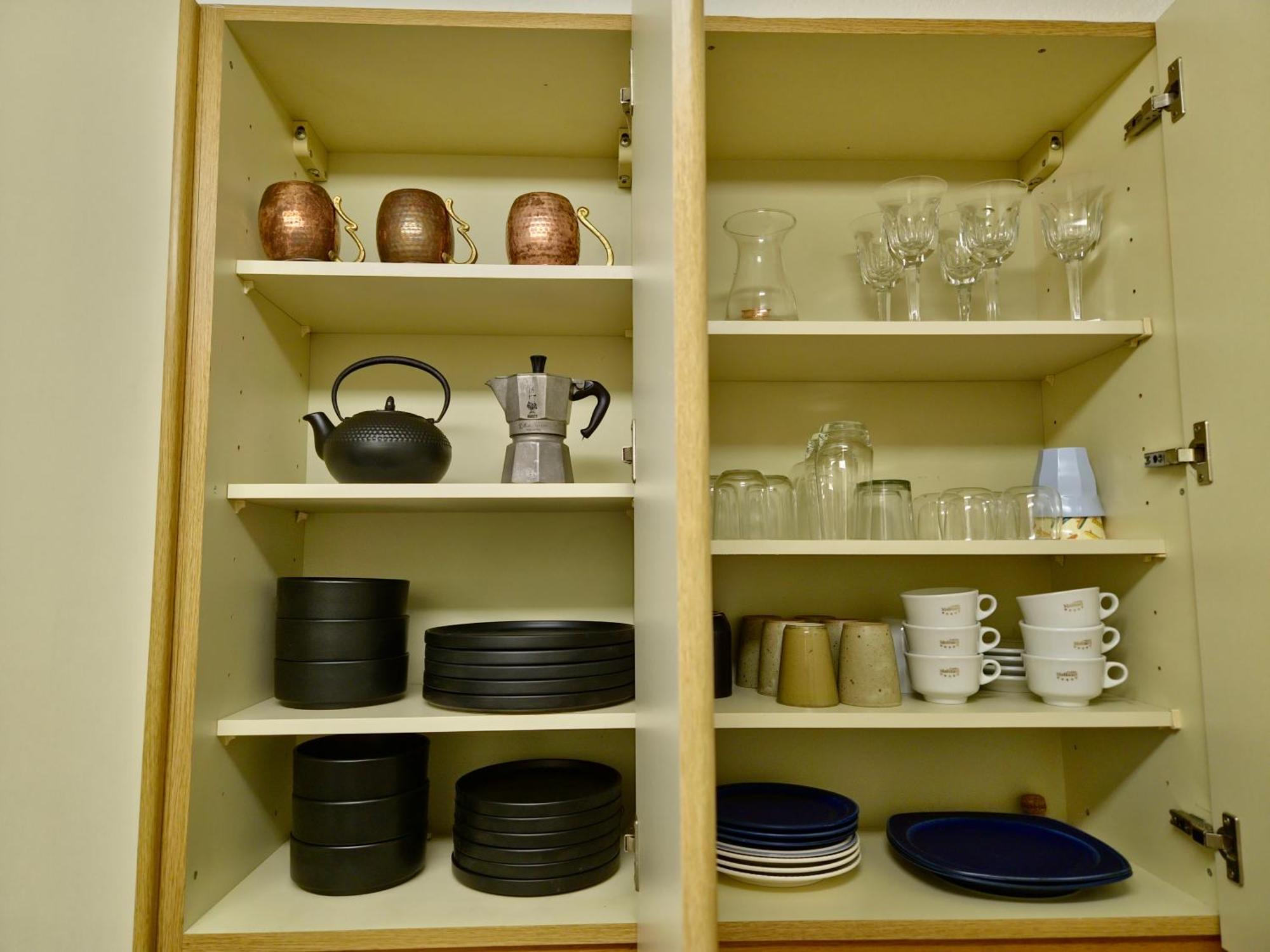 Apartment Designer Apt, 2 Balconies, 10min To Main Station *