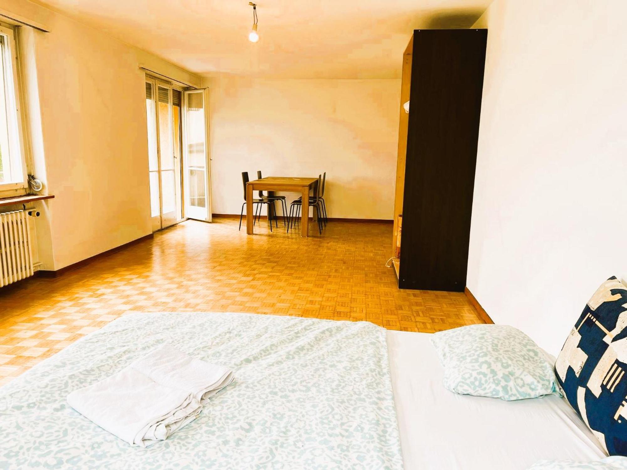 Center With Balcony & Garden View Rigi - Self Checkin Apartment Zurich