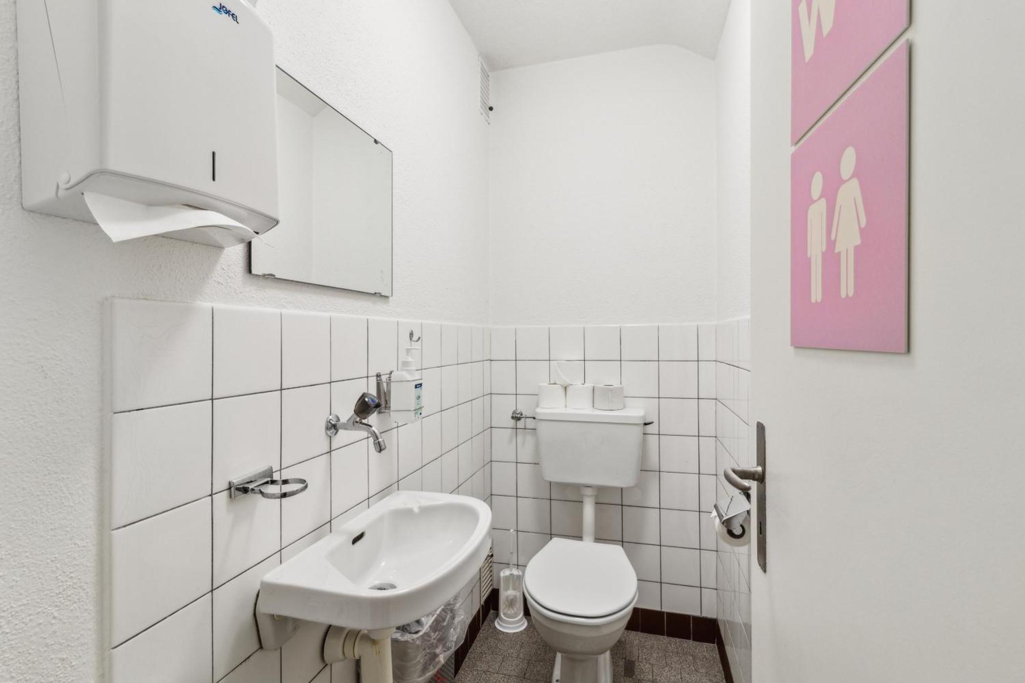 A & G Self Check-in Hostel Zurich