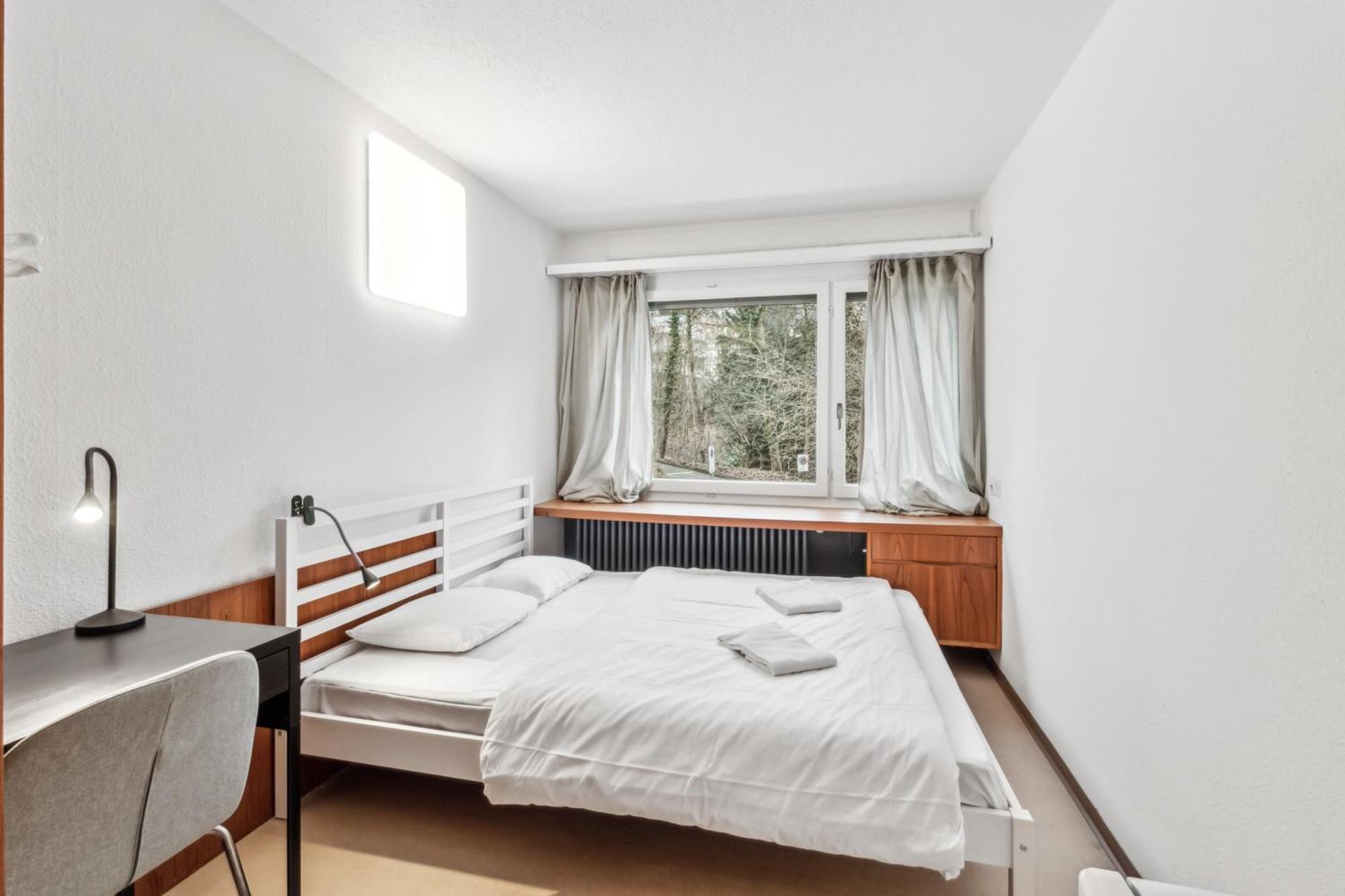 A & G Self Check-in Hostel