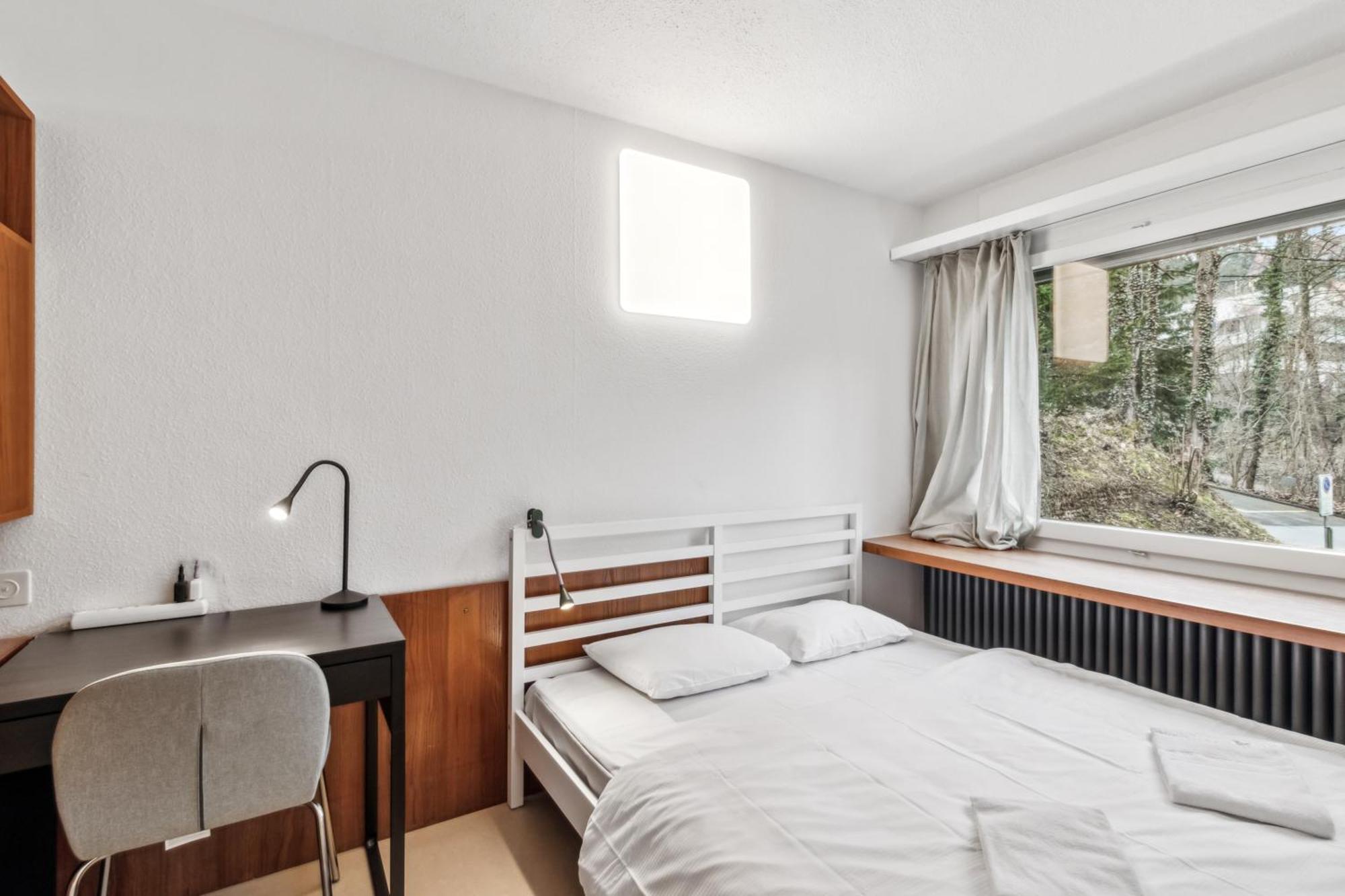 A & G Self Check-in Hostel *