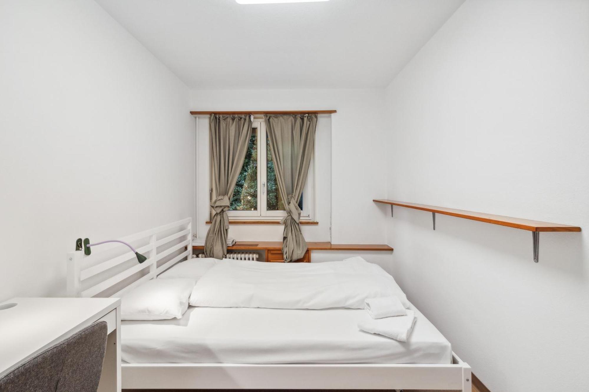 A & G Self Check-in Hostel Zurich