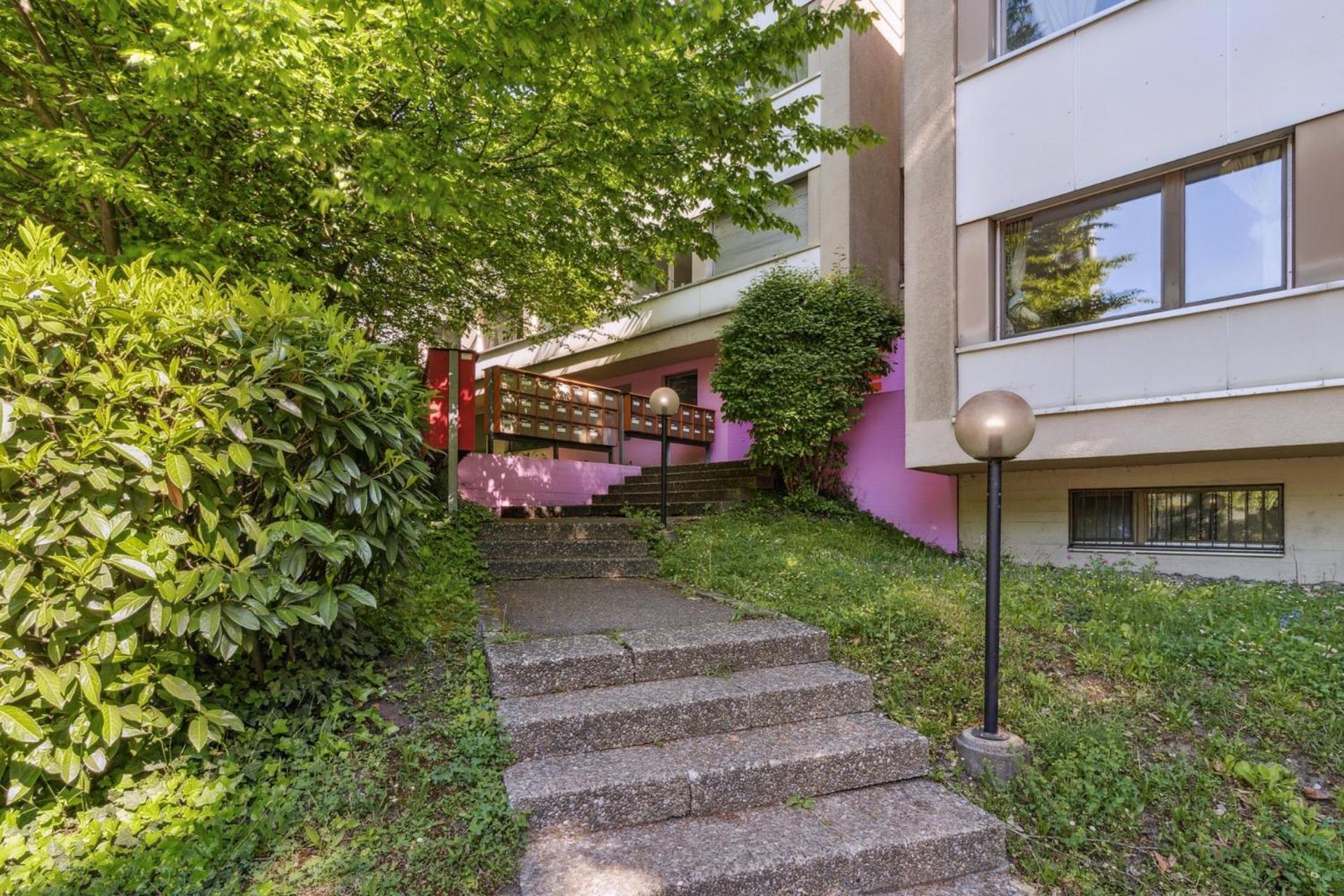 A & G Self Check-in Hostel *