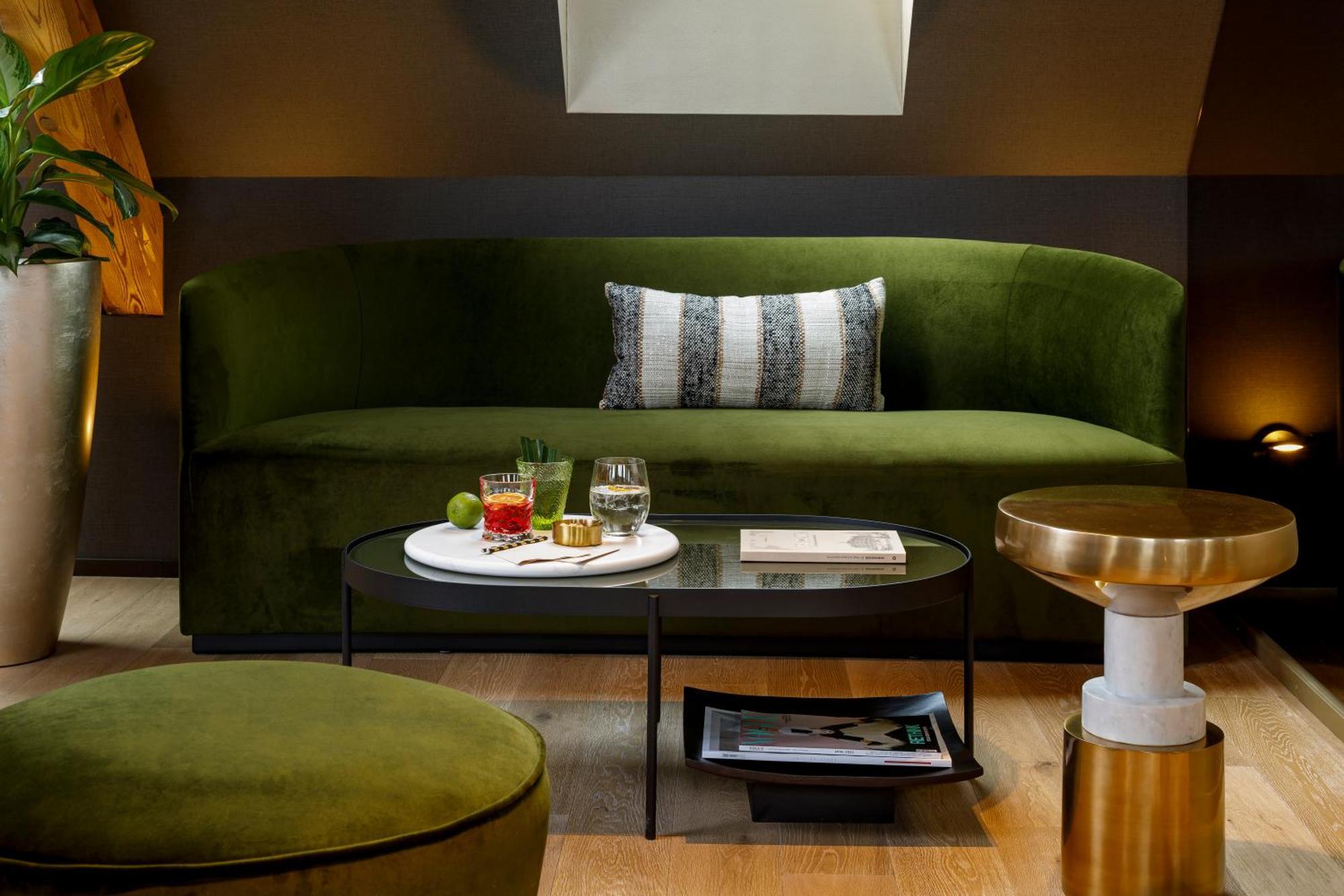 Small Luxury Ambassador 4* Zurich