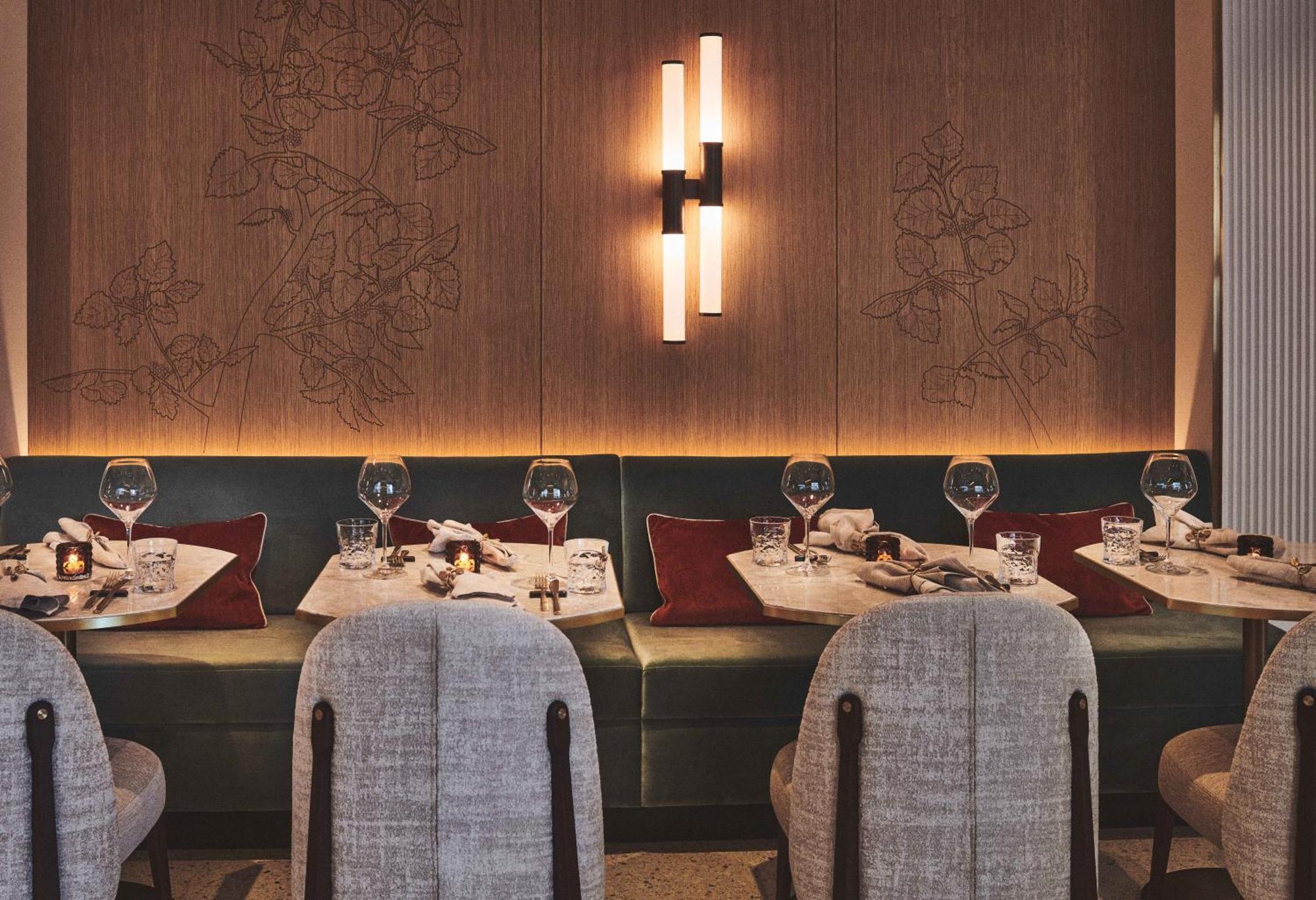 Small Luxury Ambassador 4* Zurich