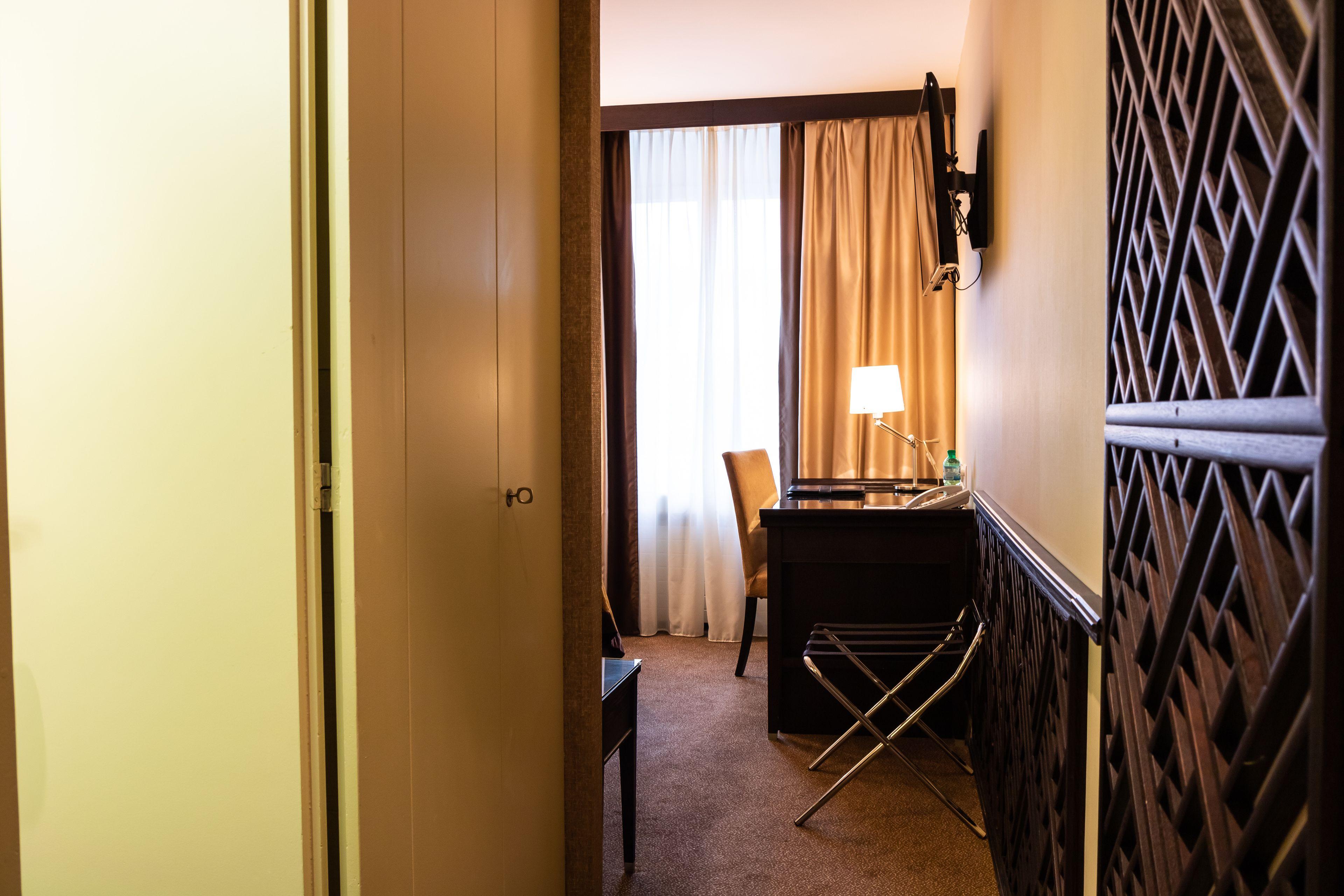 Hotel St.gotthard 4*