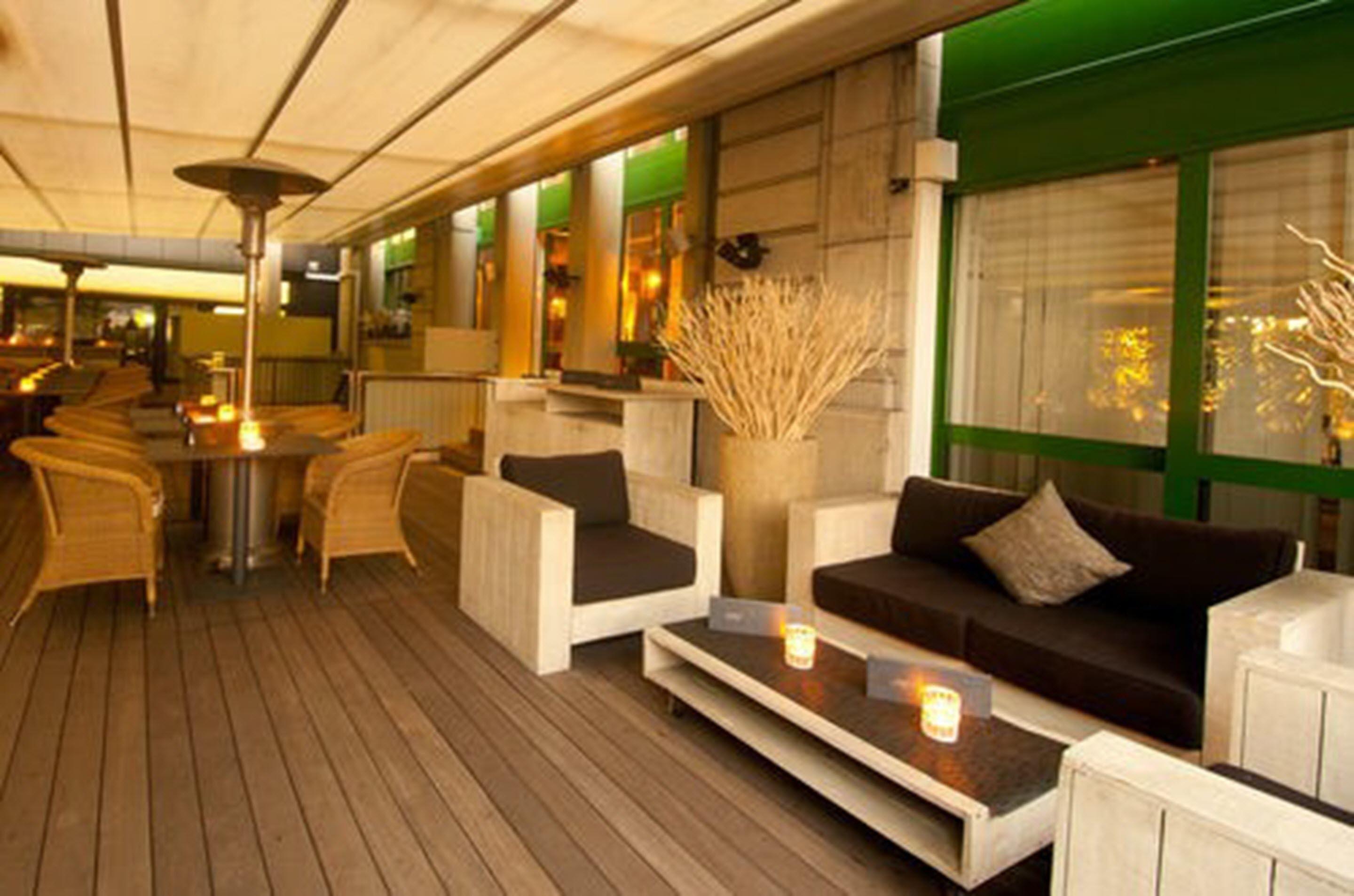 Plaza 4*