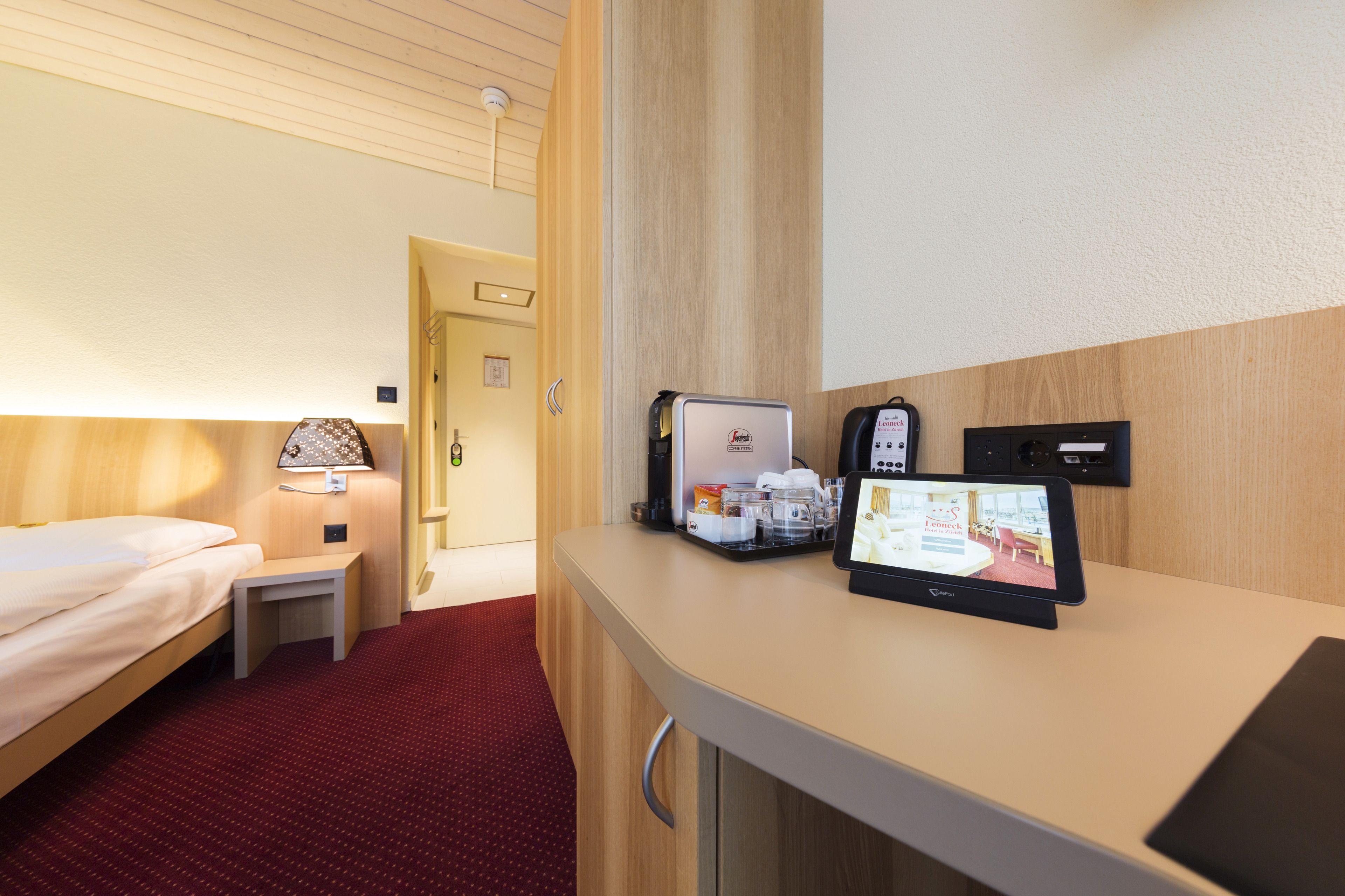 Fred Leonhardstrasse - Mobile Check-in