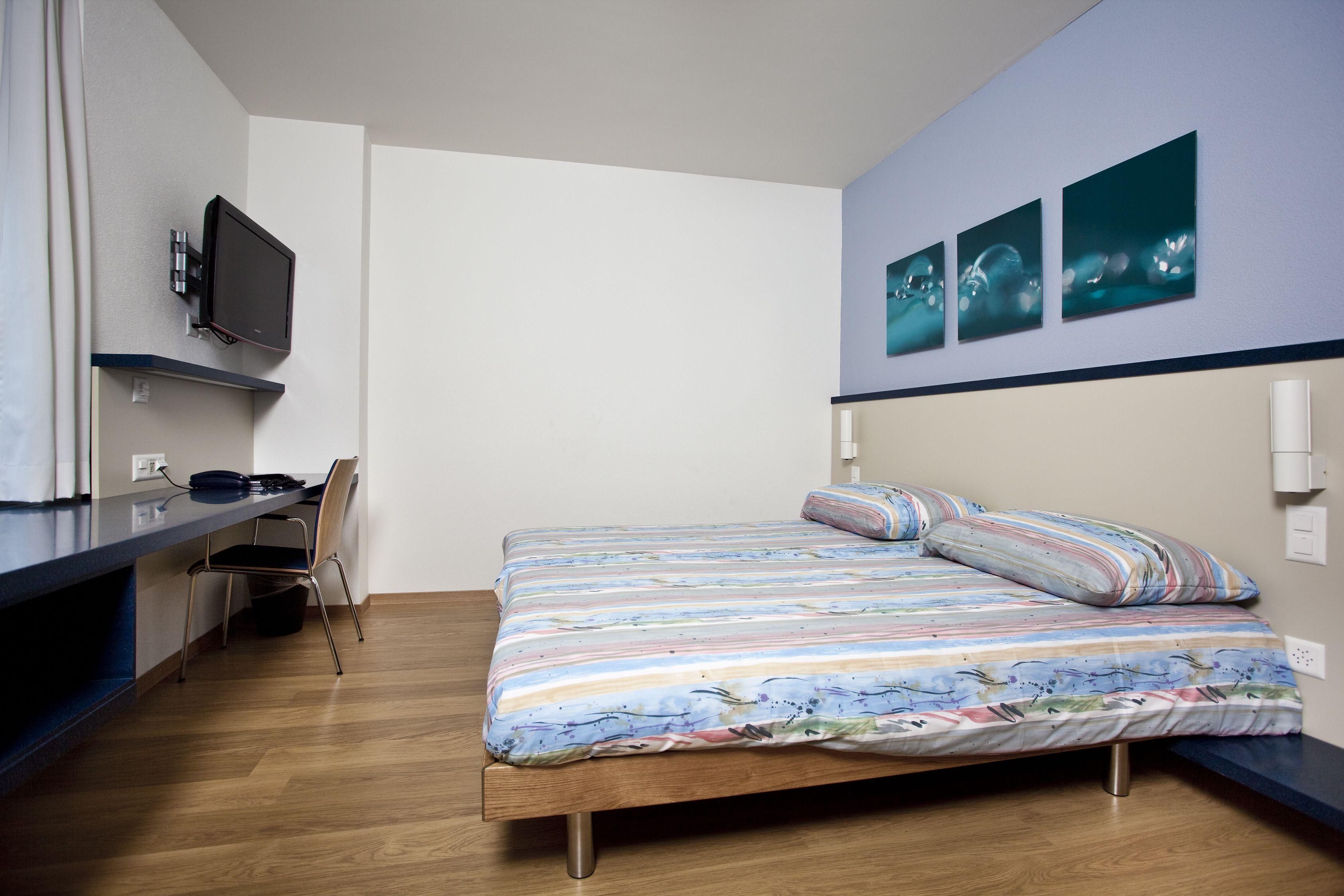 Bristol Hotel 3*