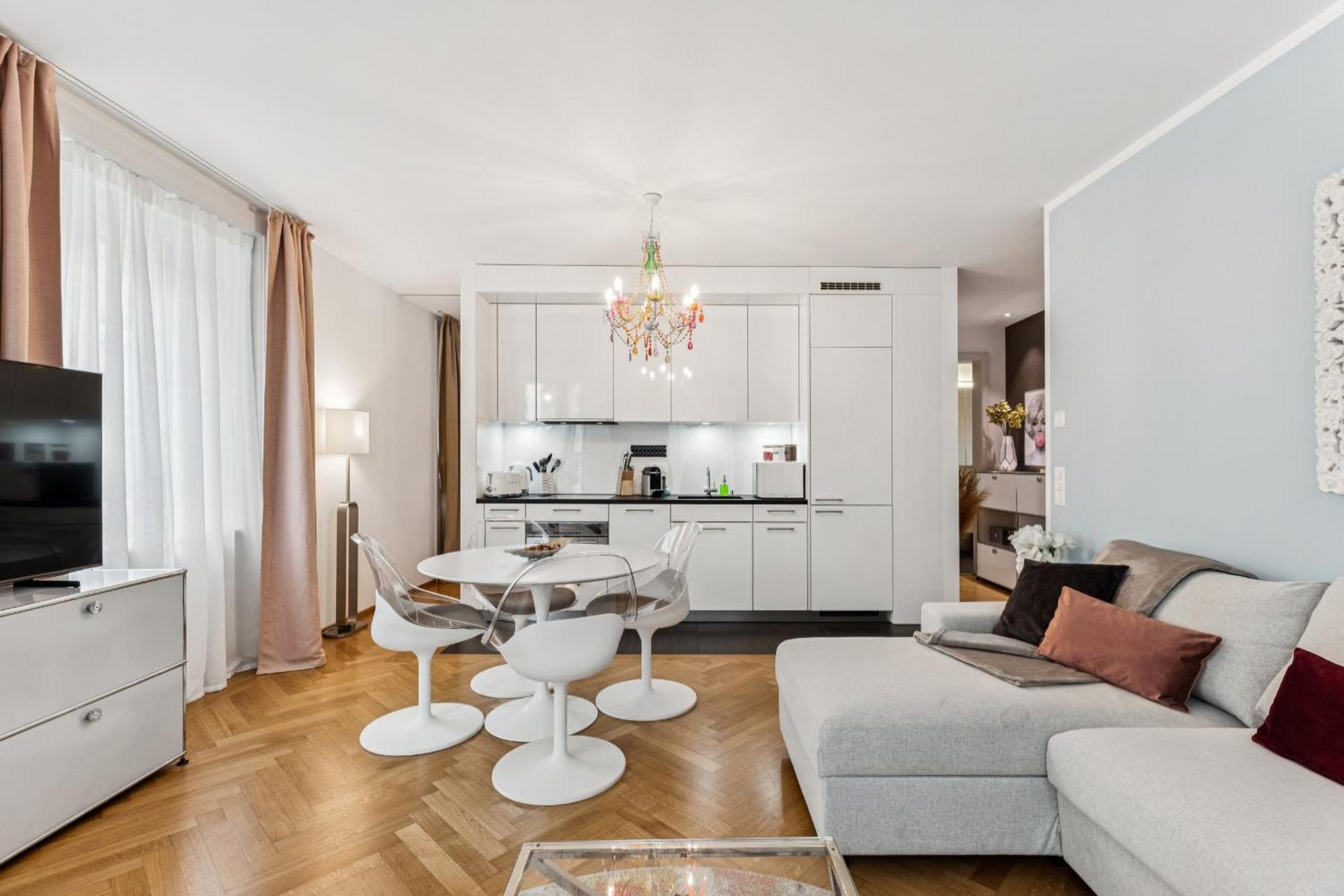 Location Ac Free Parking *