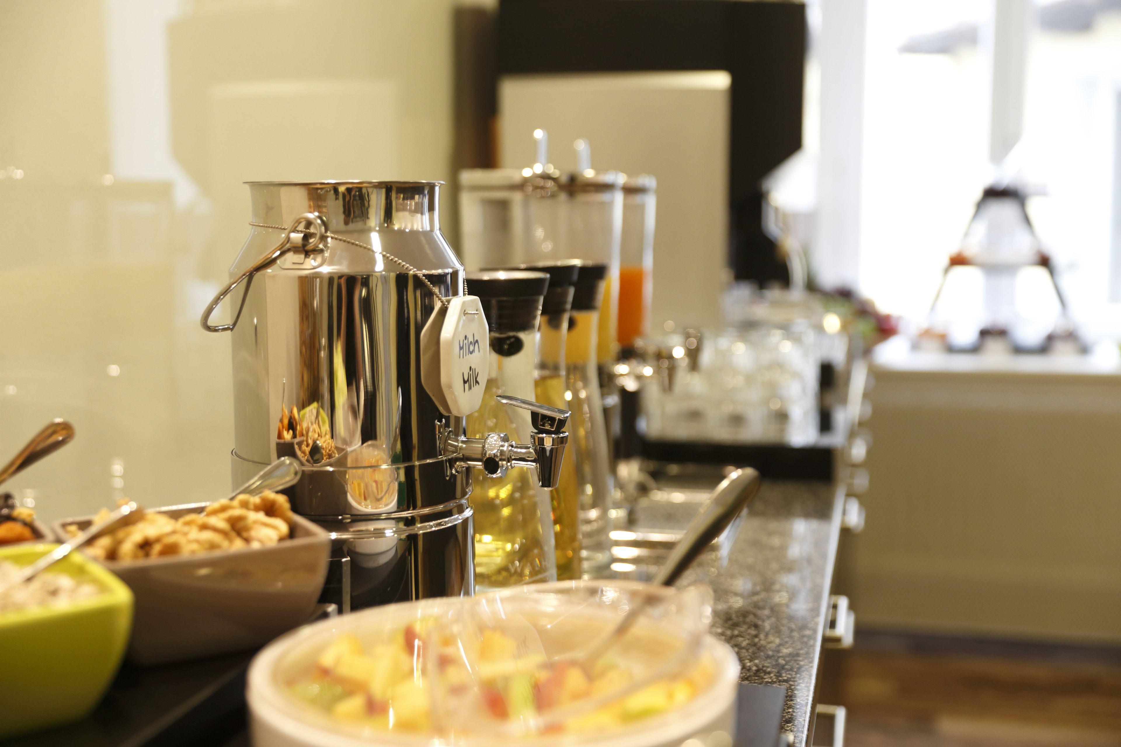 Fred Hotel Hauptbahnhof - Self Check-In Hotel 3*