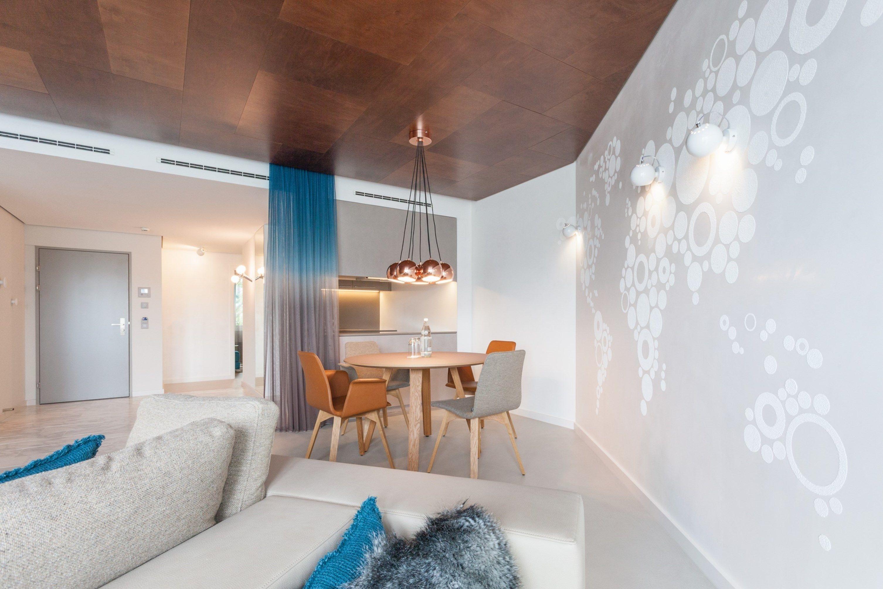 Ema House 4*