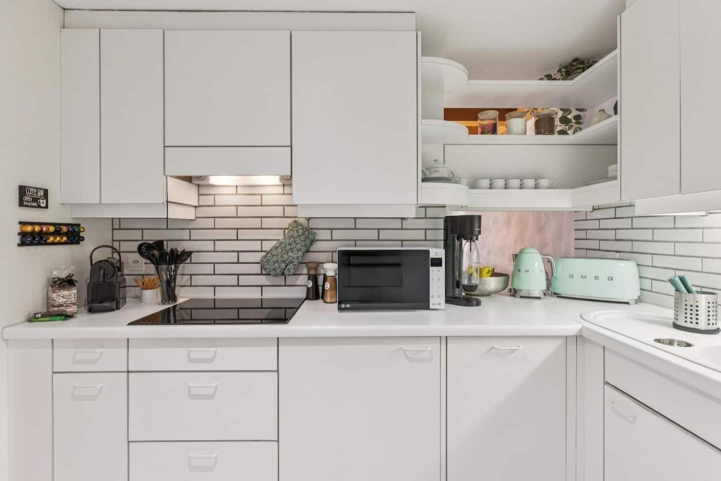 Oldtownriversideacbalconyfreeparkingwaterview Zurich