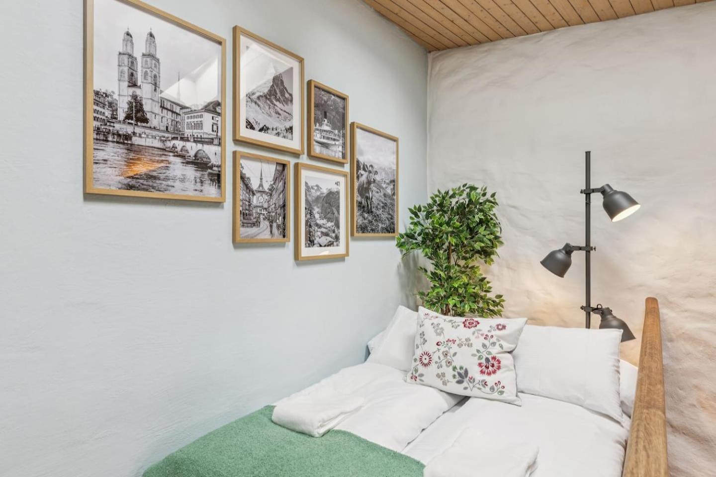 Oldtownriversideacbalconyfreeparkingwaterview