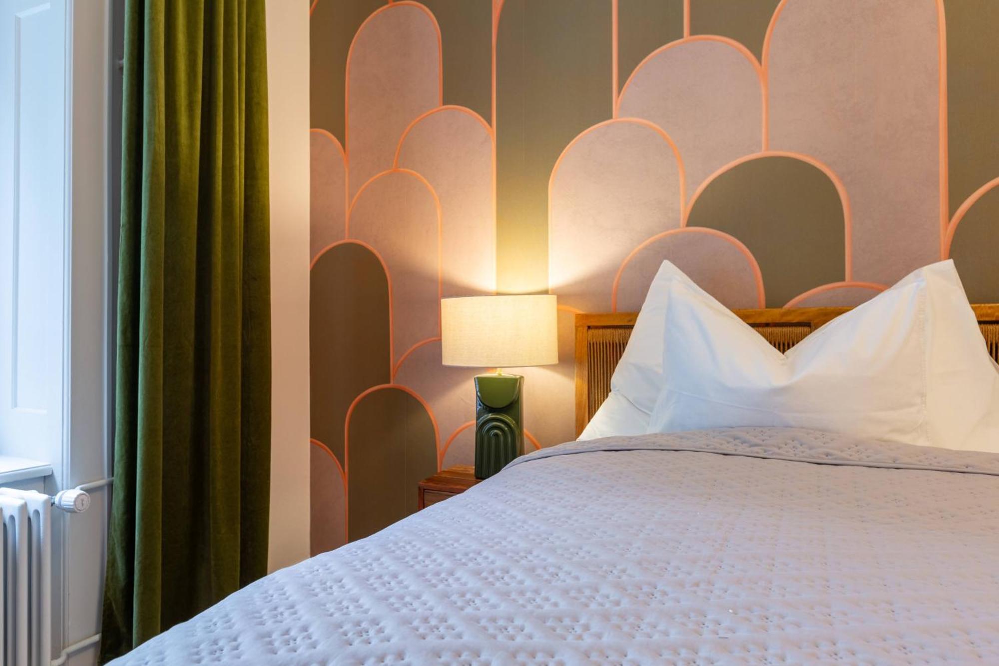 Retro Suite 2 King Beds & Sofa Bed Zuerich Hb Apartment Zurich