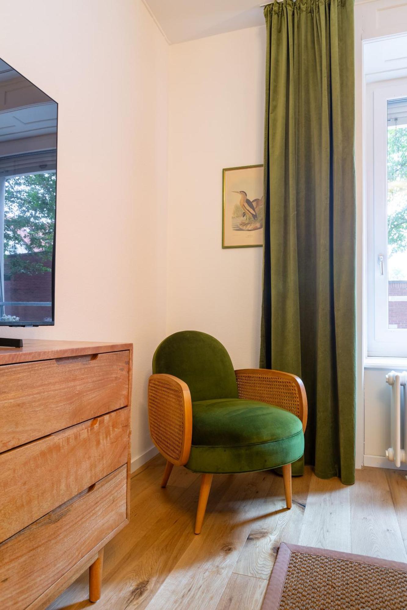 Retro Suite 2 King Beds & Sofa Bed Zuerich Hb Apartment Zurich