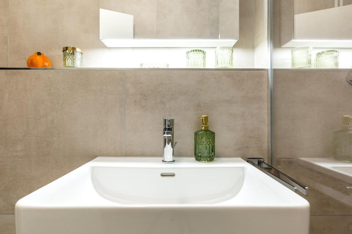 Apartment Jungle 3 Bedroom Zurich