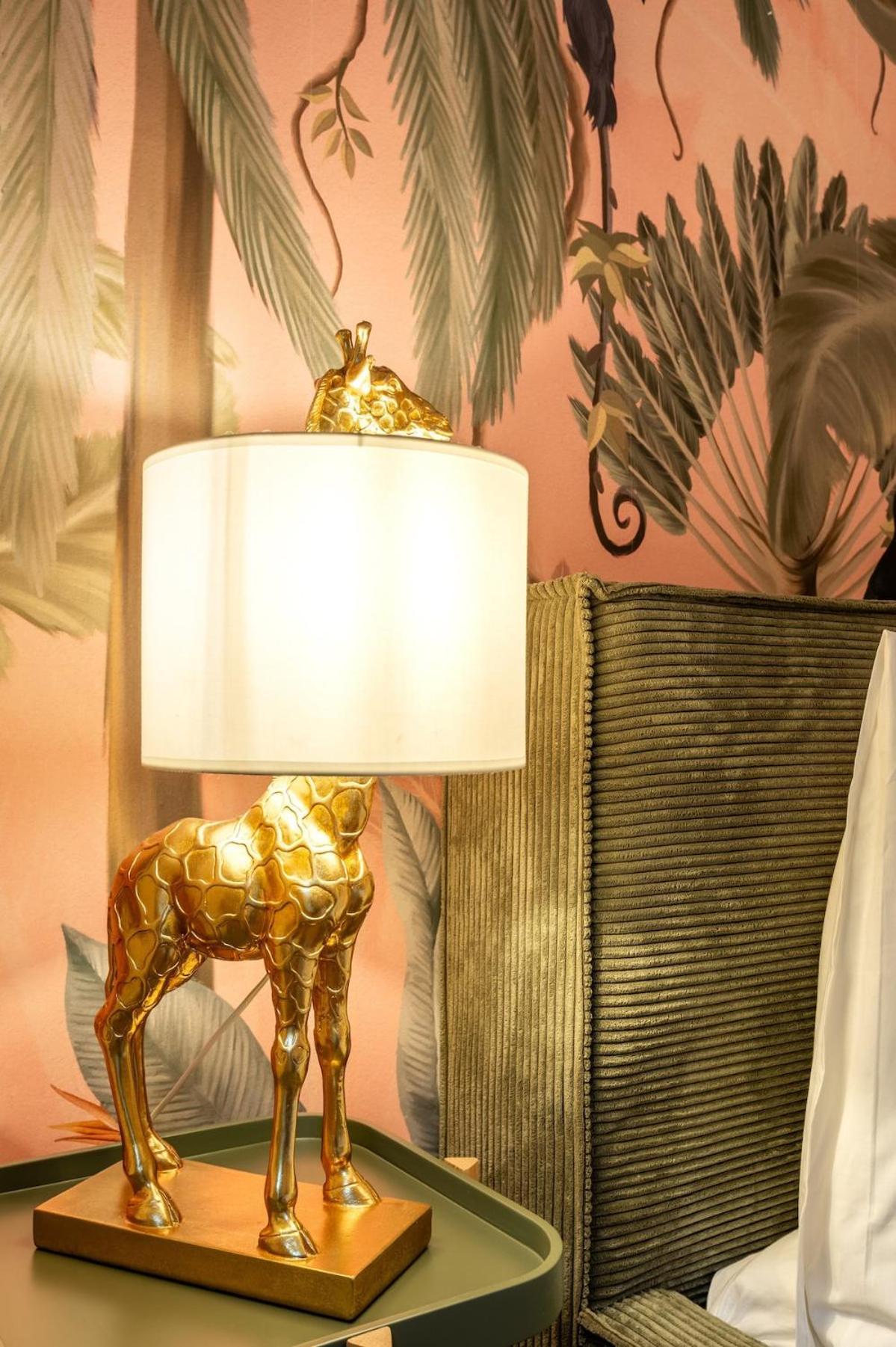 Apartment Jungle 3 Bedroom *