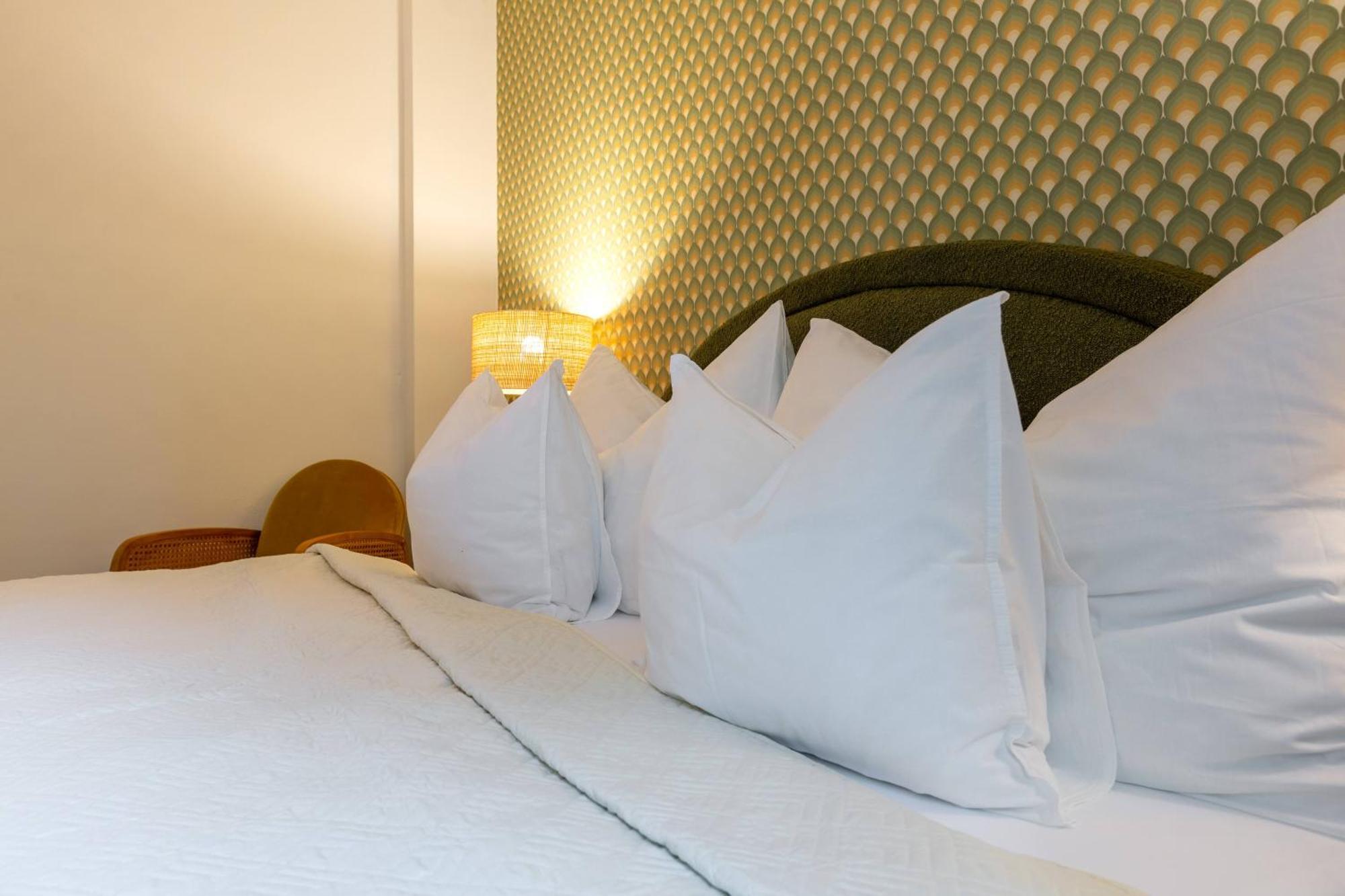 Retro Suite 2 King Beds & Sofa Bed Zuerich Hb Apartment Zurich