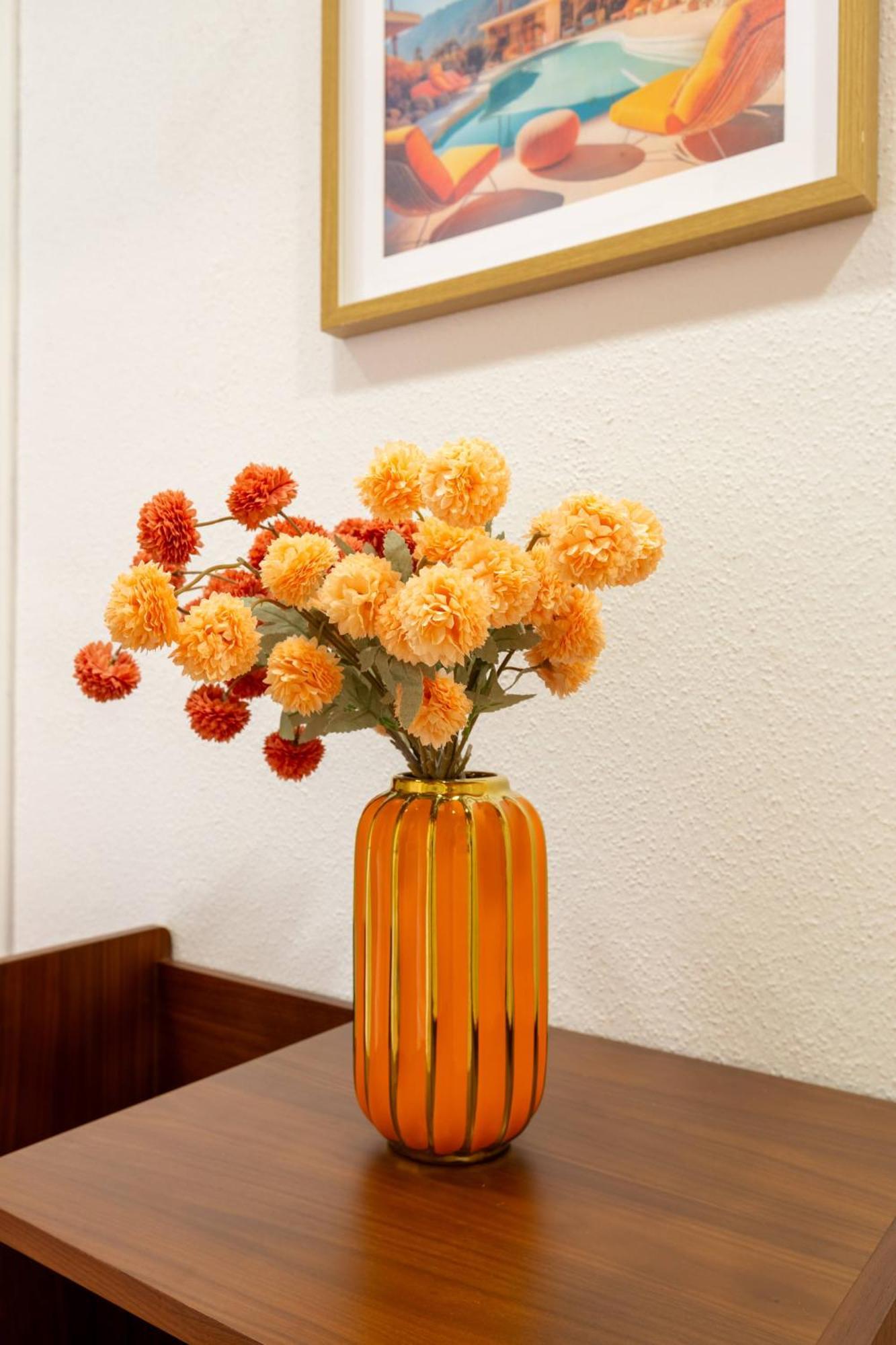 Retro Suite 2 King Beds & Sofa Bed Zuerich Hb