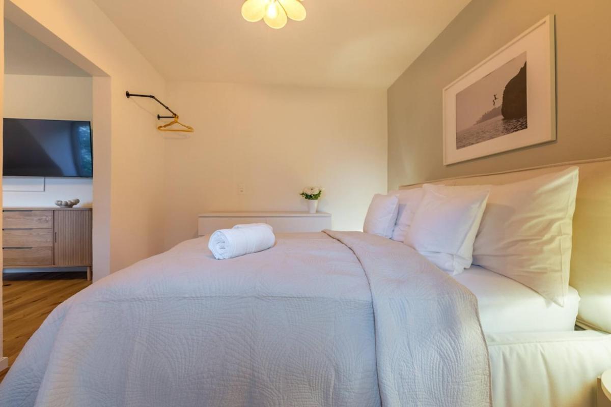 Vertical Modern 3 Bedroom Near Station * Zurich