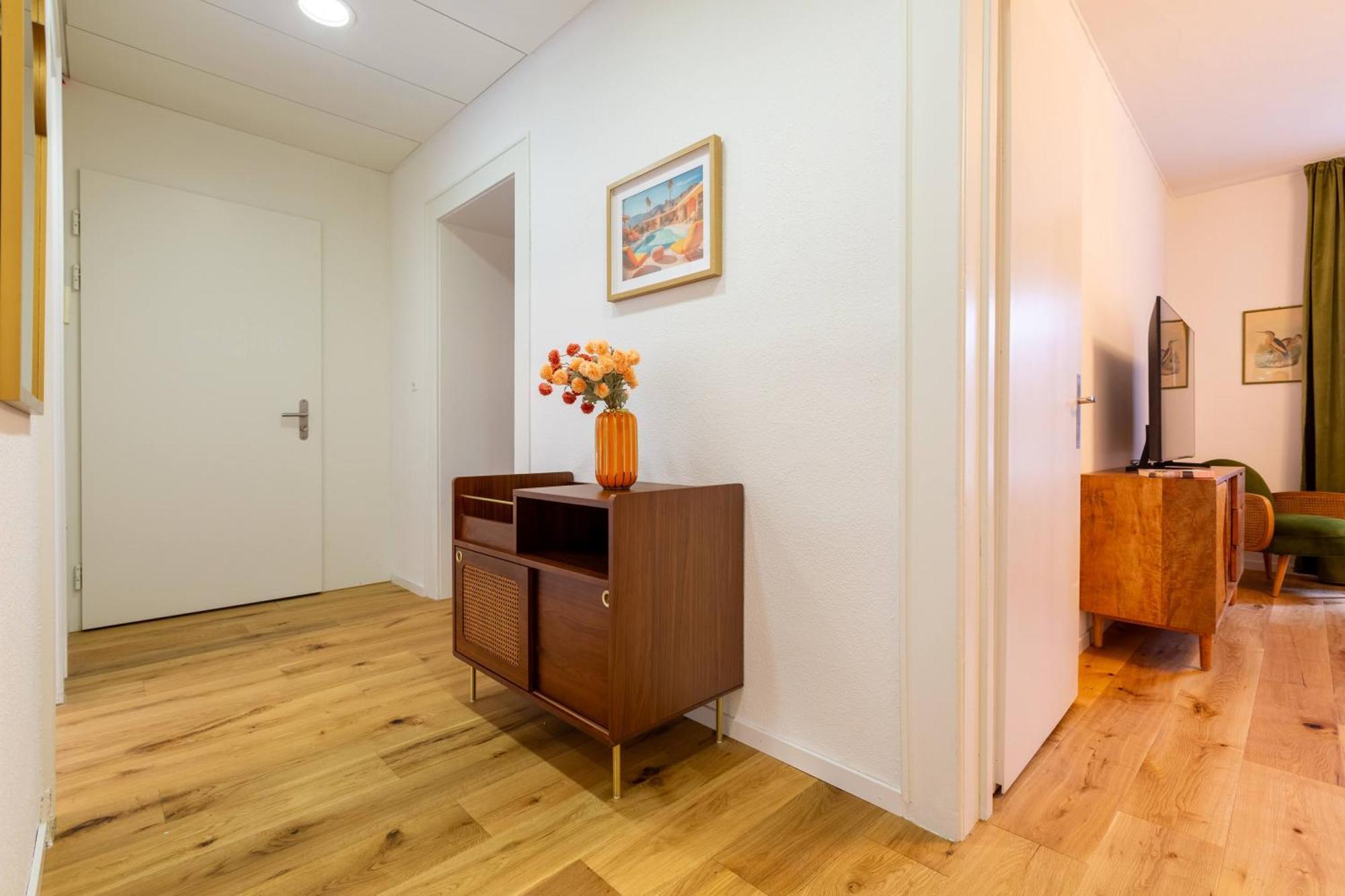 Apartment Retro Suite 2 King Beds & Sofa Bed Zuerich Hb