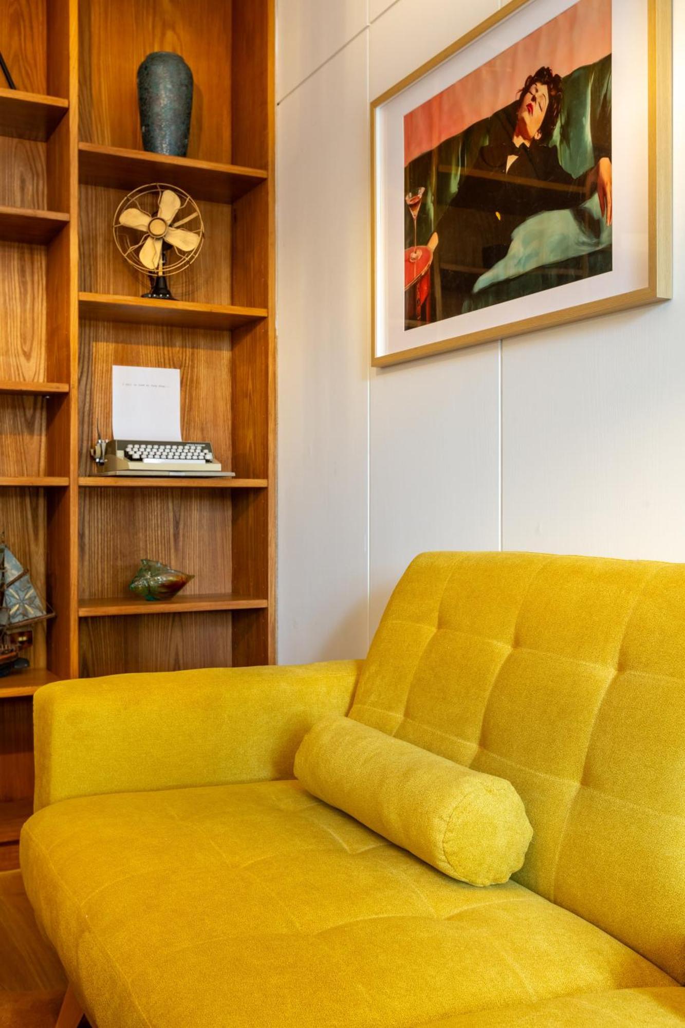 Retro Suite 2 King Beds & Sofa Bed Zuerich Hb * Zurich