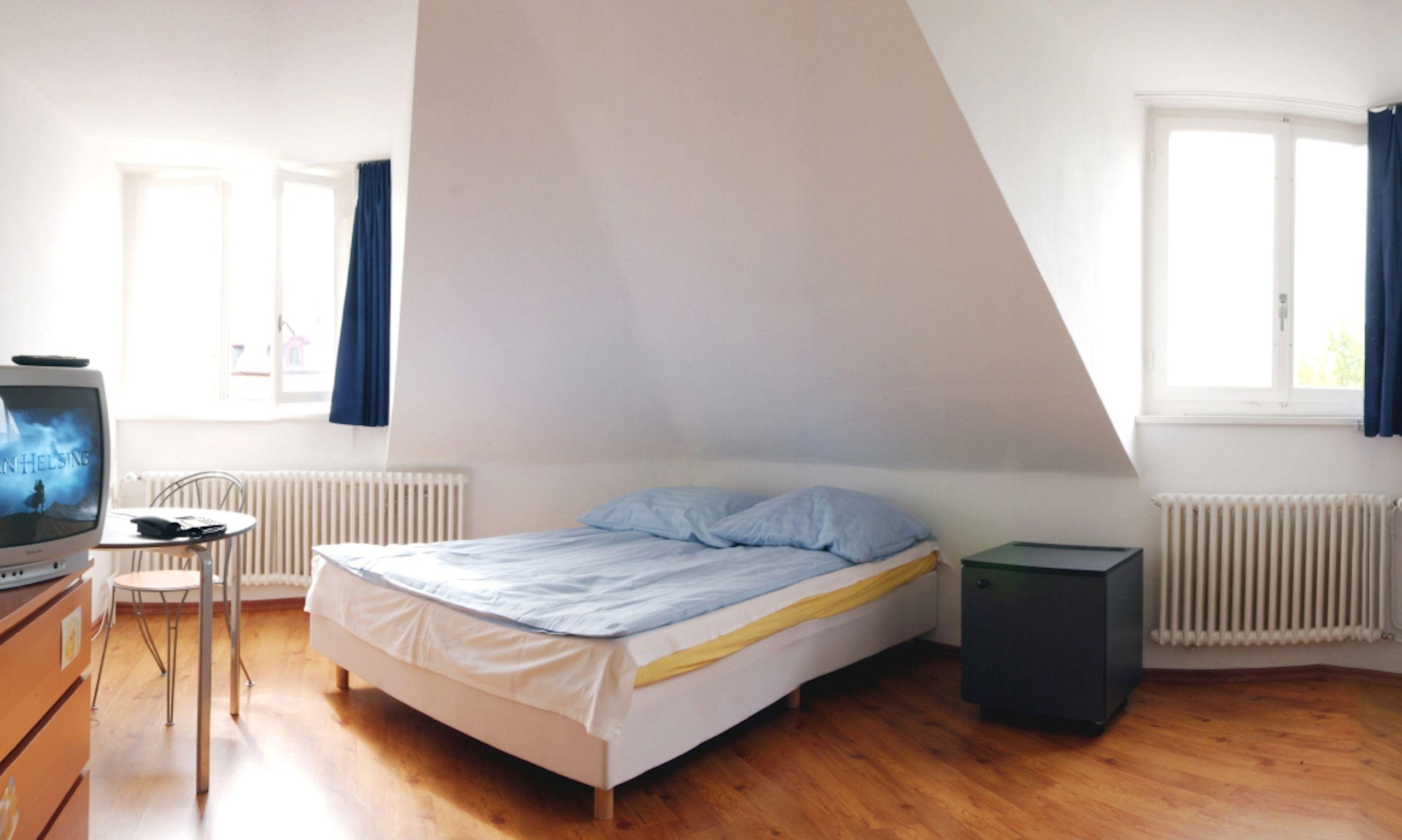 Swiss Star California - Self Check-in Apartment