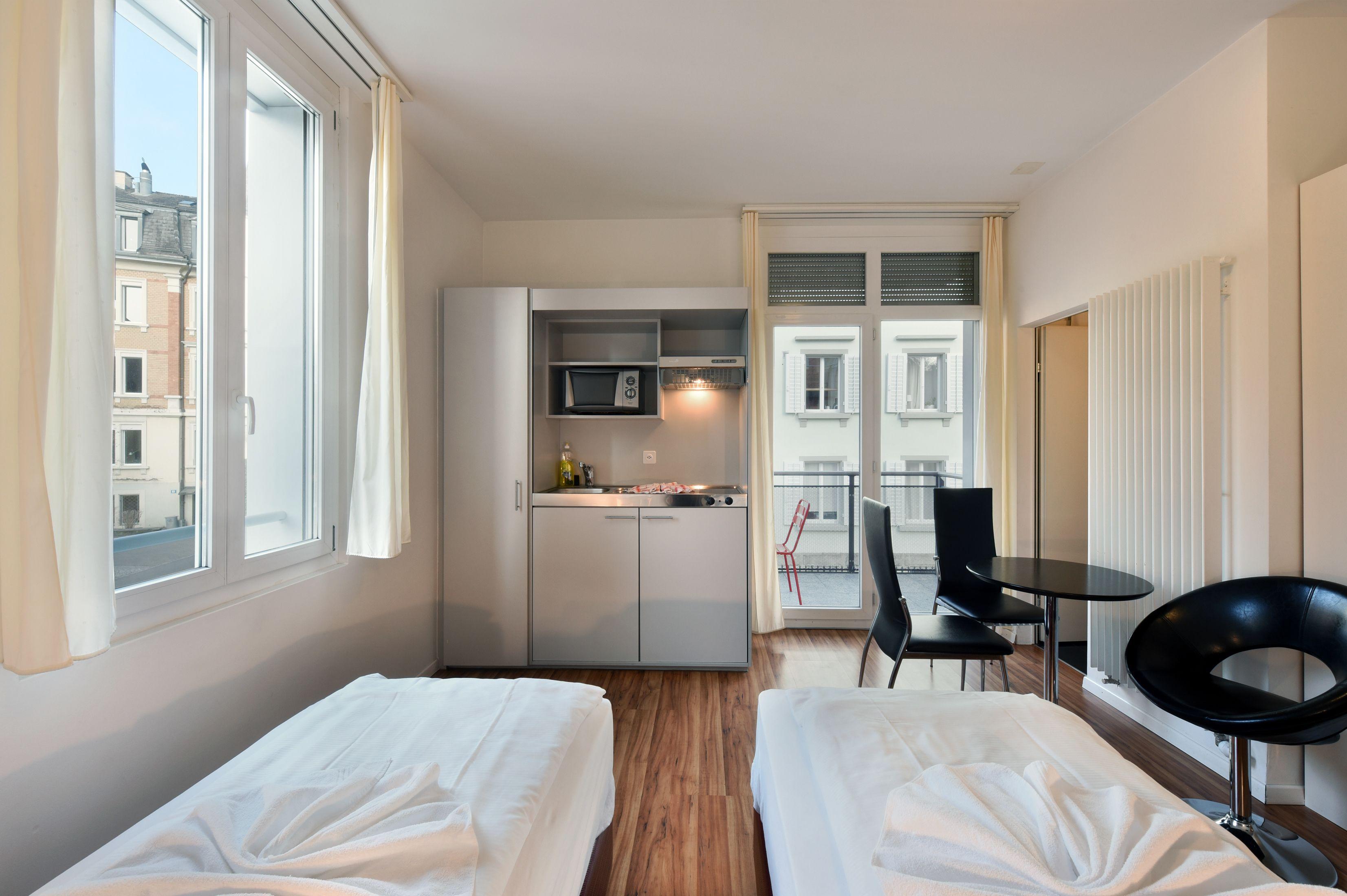 Swiss Star California - Self Check-in Apartment Zurich