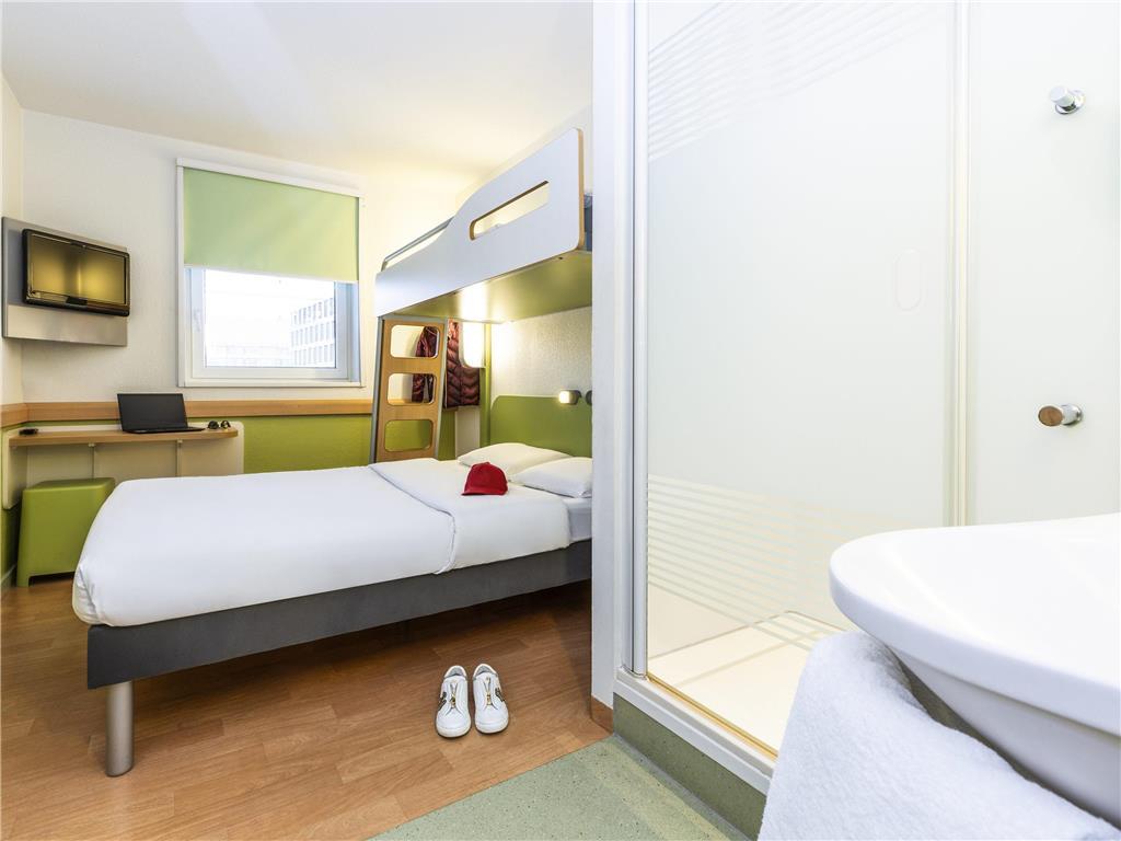Ibis Budget West Zurich