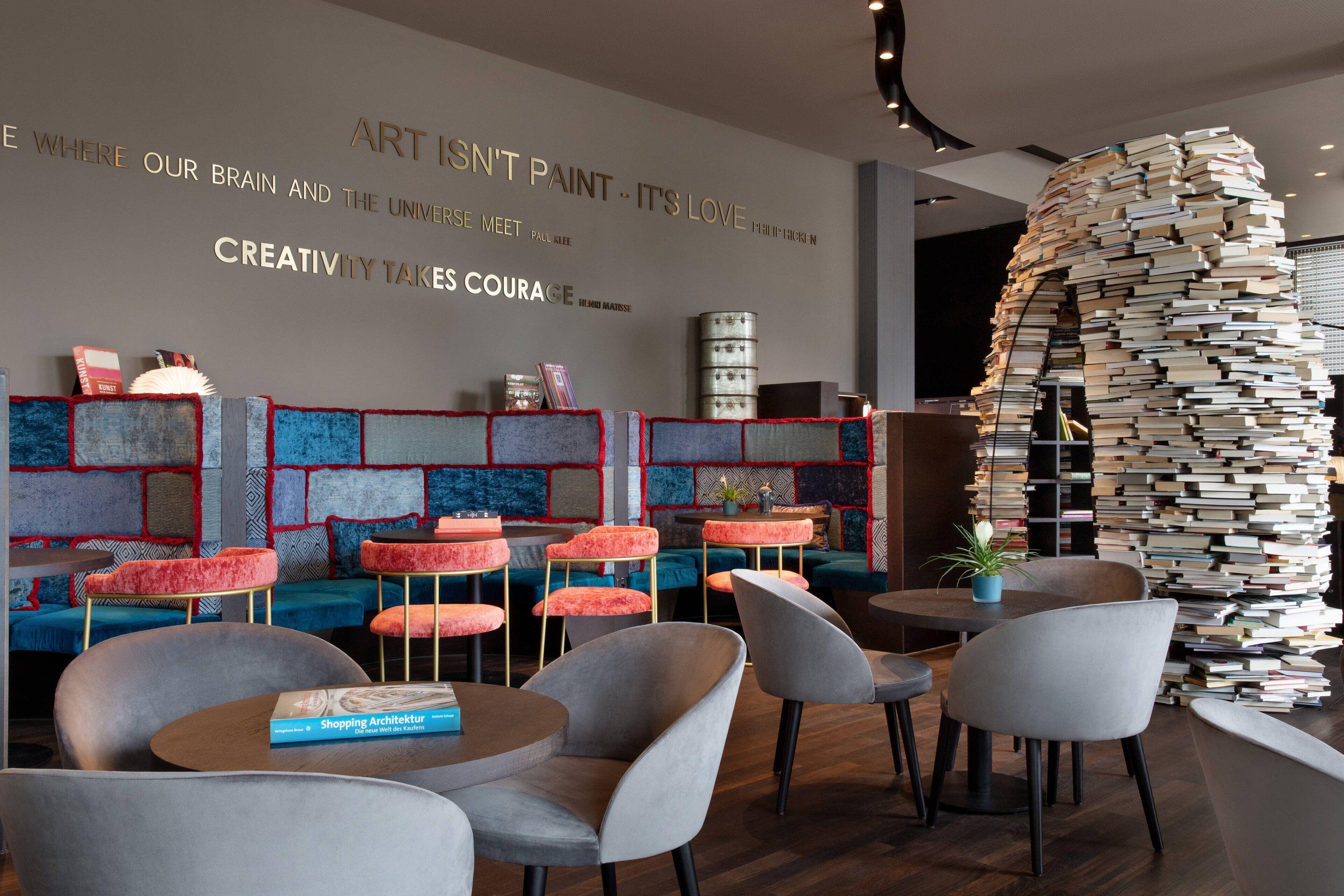 Renaissance Tower Hotel