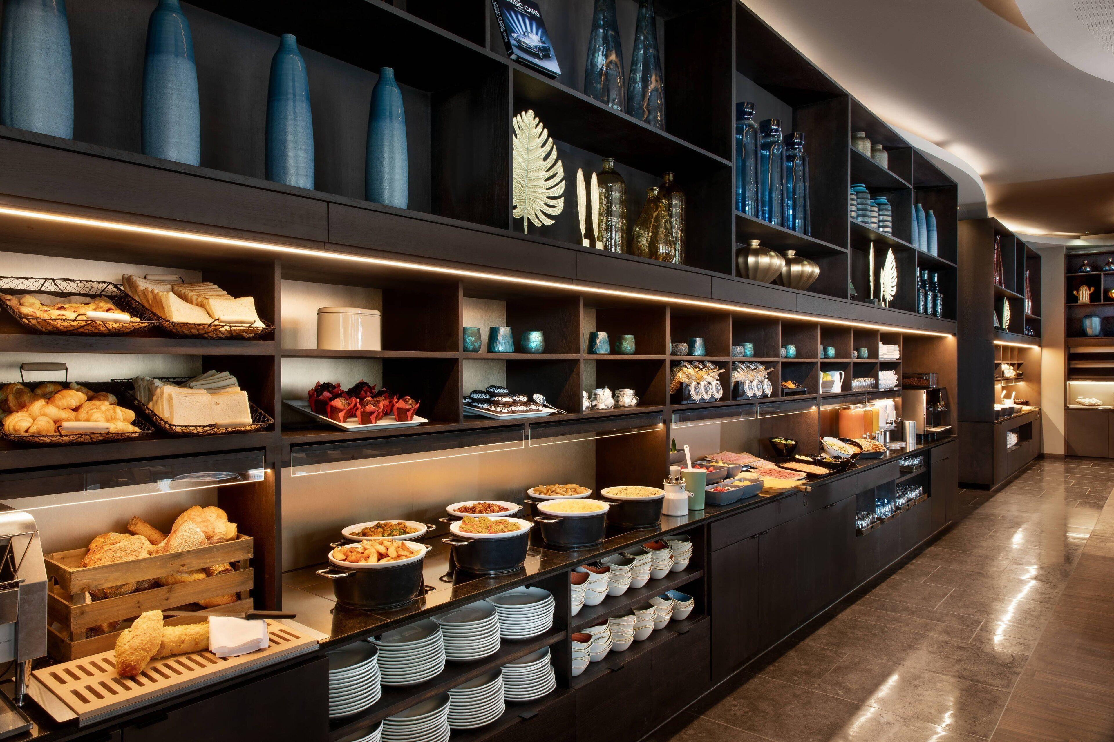 Renaissance Tower Hotel