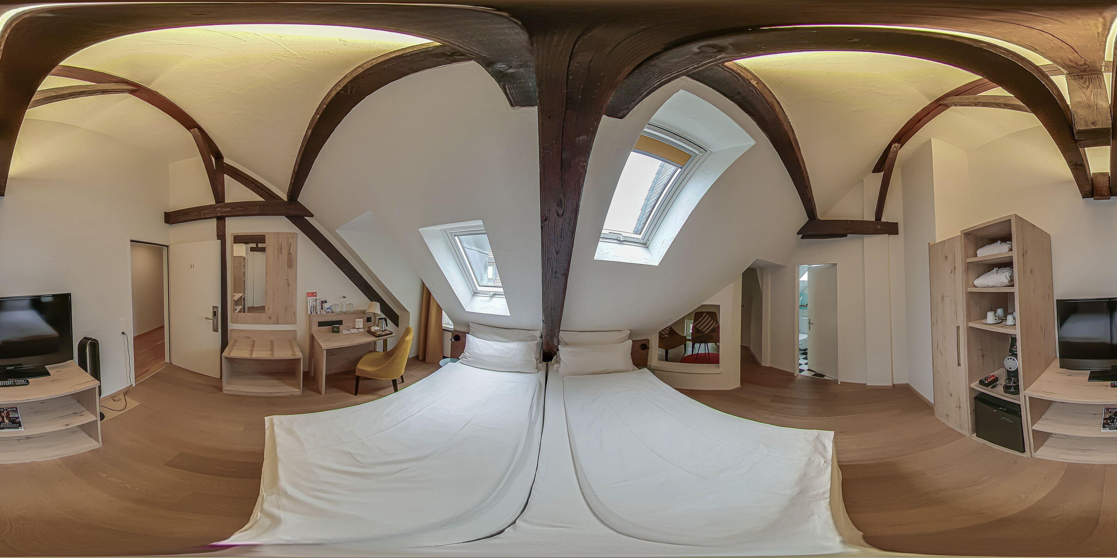 Platzhirsch - Downtown Boutique & Sushi Lounge