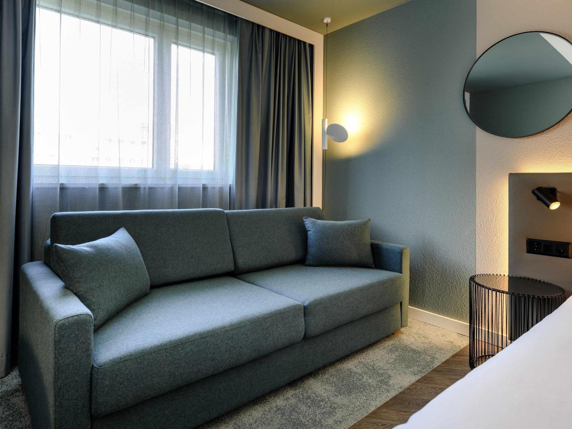 Novotel West