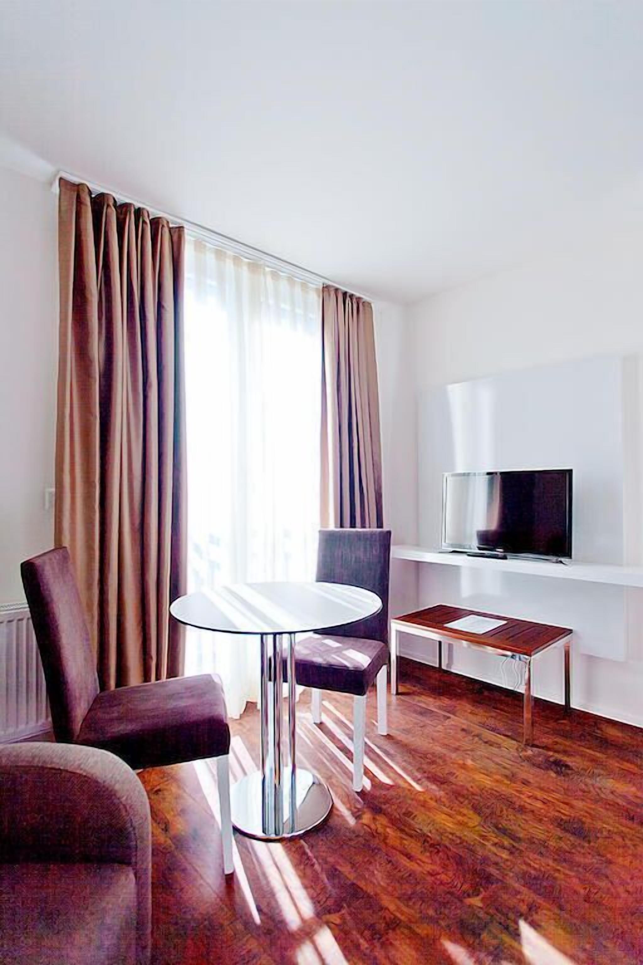 By Livingdowntown Apartment Zurich